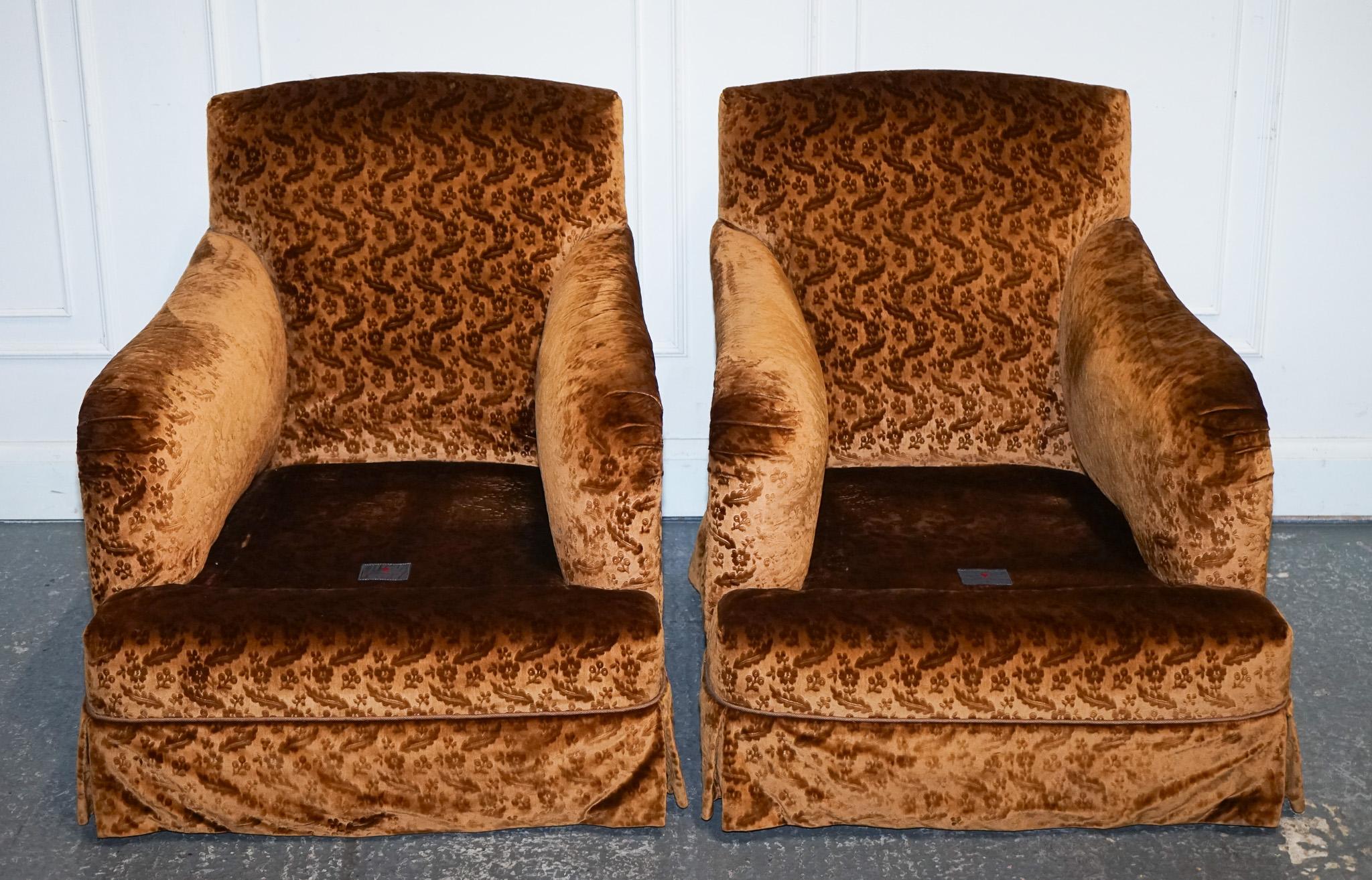 20th Century VINTAGE PAIR CUSTOM MADE VELVET CONNAUGHT ARMCHAiRS BY DUDGEON LONDON For Sale