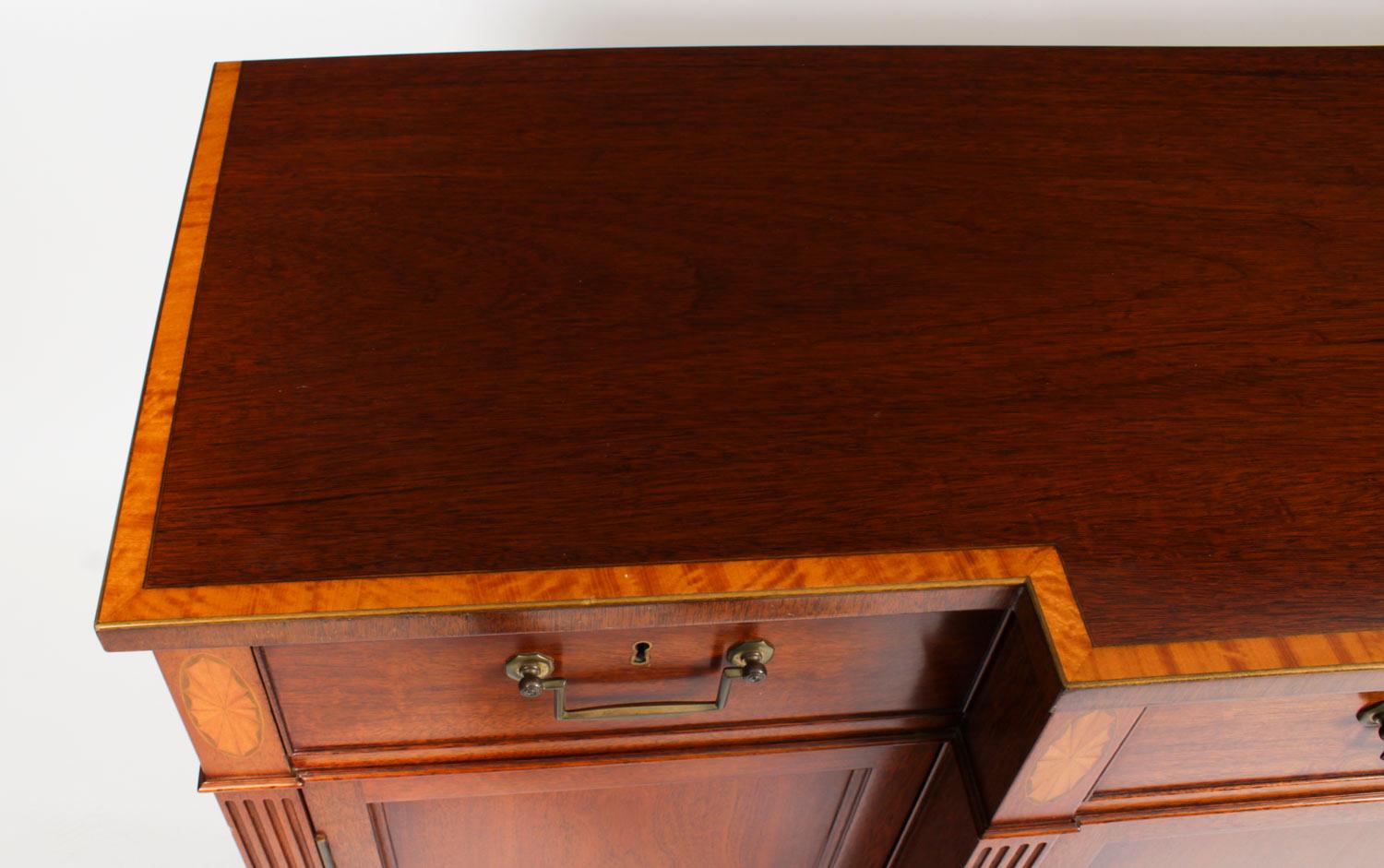 Vintage Pair Flame Mahogany Sideboards by William Tillman, 20th Century In Good Condition In London, GB