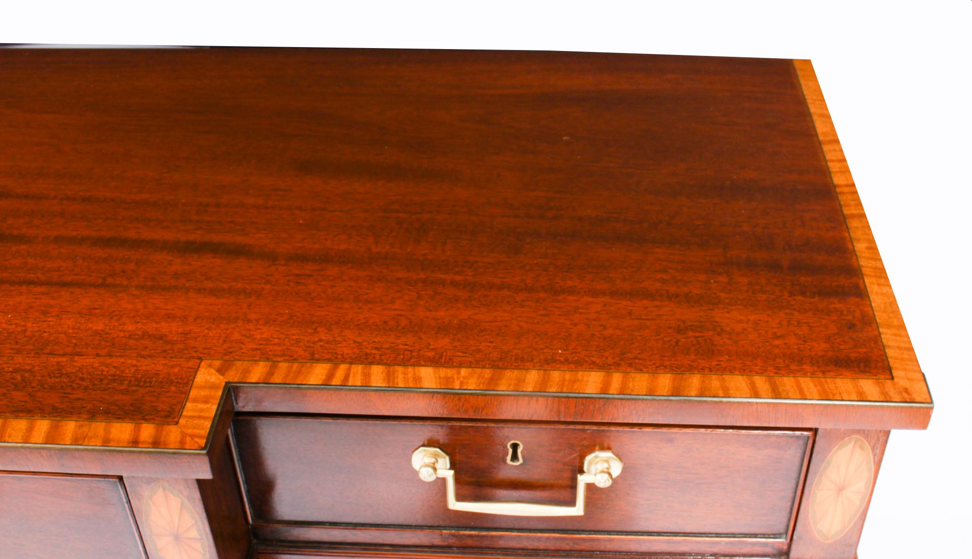 Late 20th Century Vintage Pair Flame Mahogany Sideboards by William Tillman 20th C