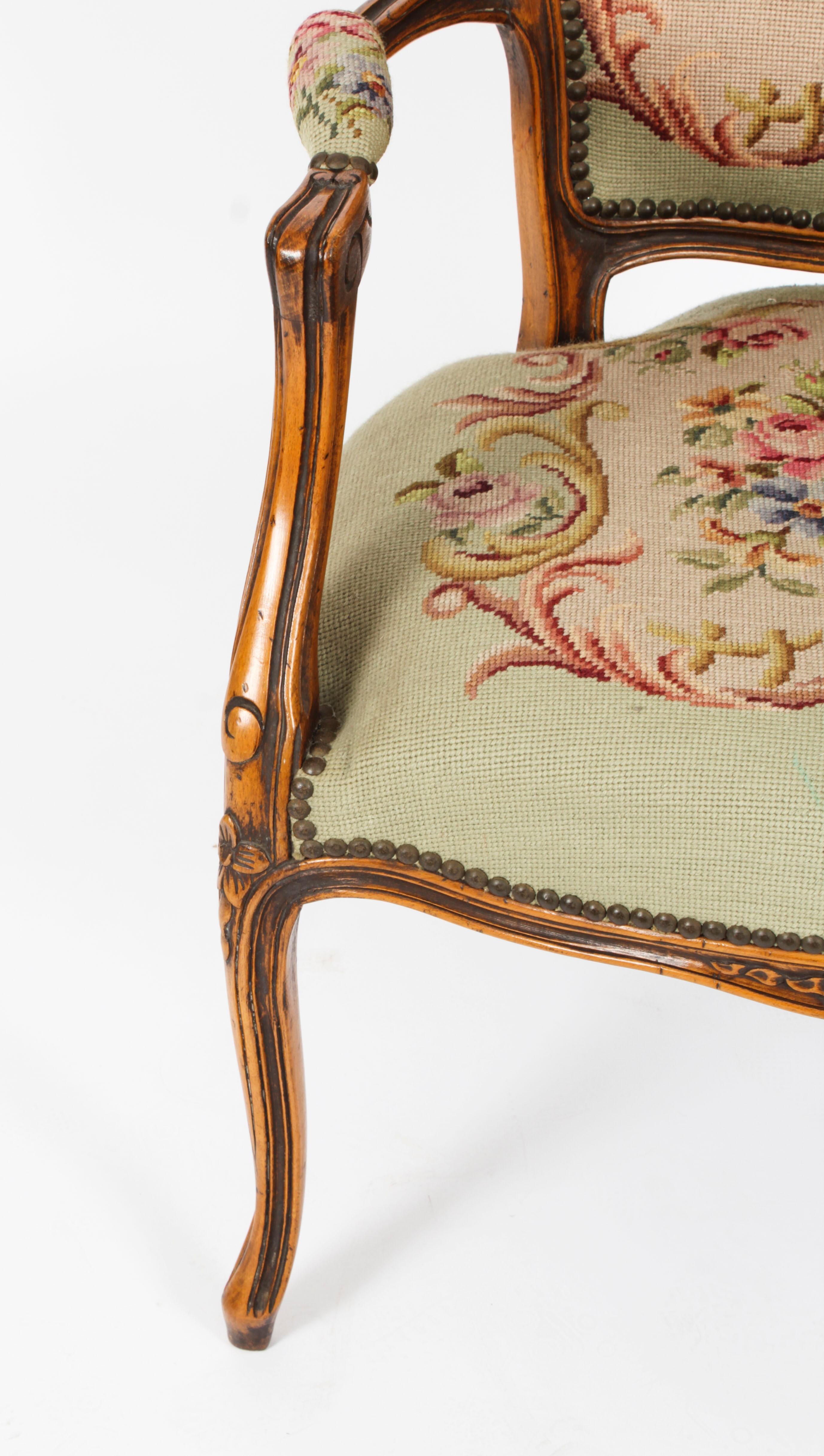 Paire de fauteuils français Louis XV Revive, milieu du 20e siècle 6