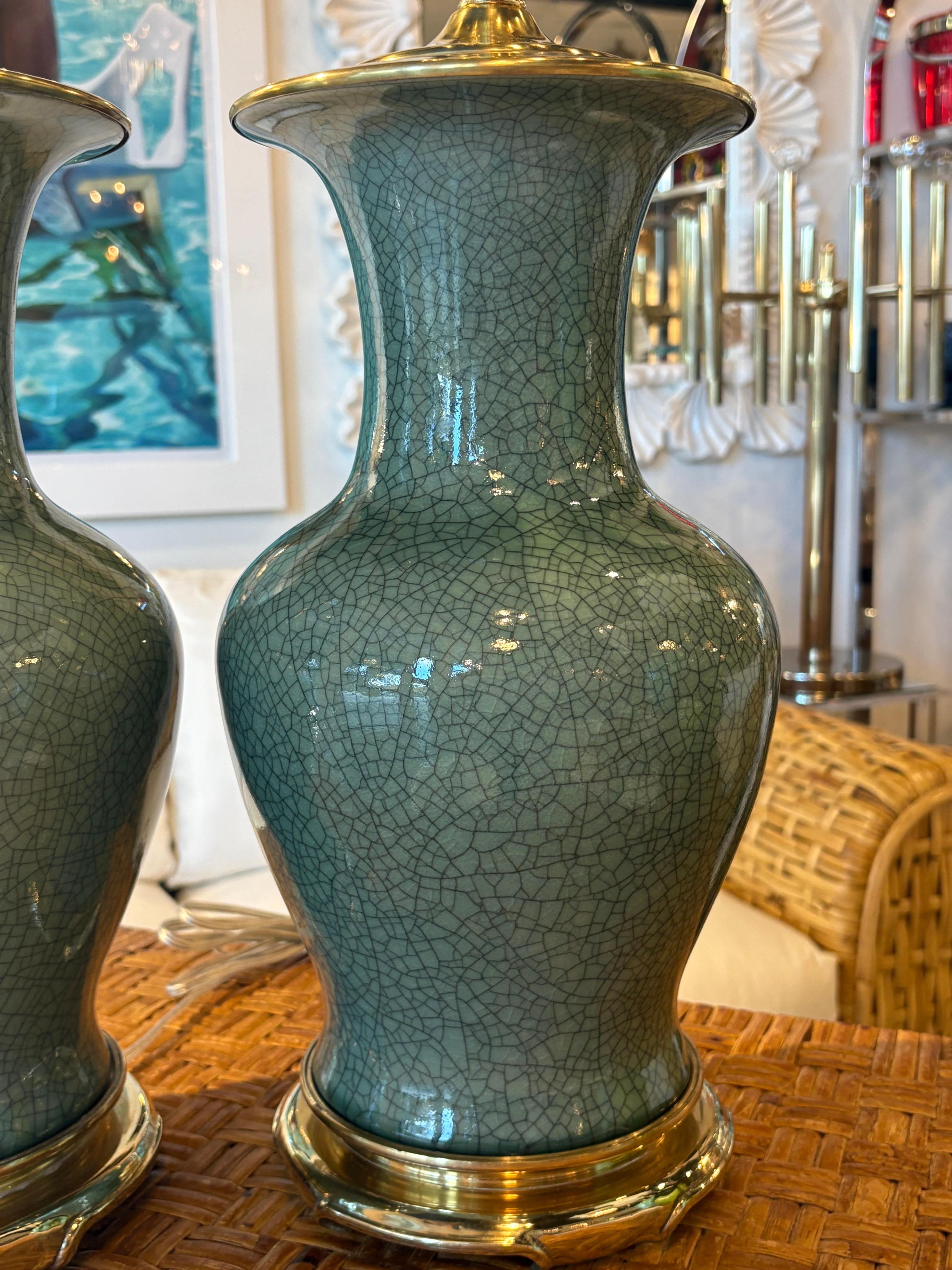 Vintage Pair Green Cracked Porcelain Table Lamps Brass Newly Wired Chinoiserie For Sale 7