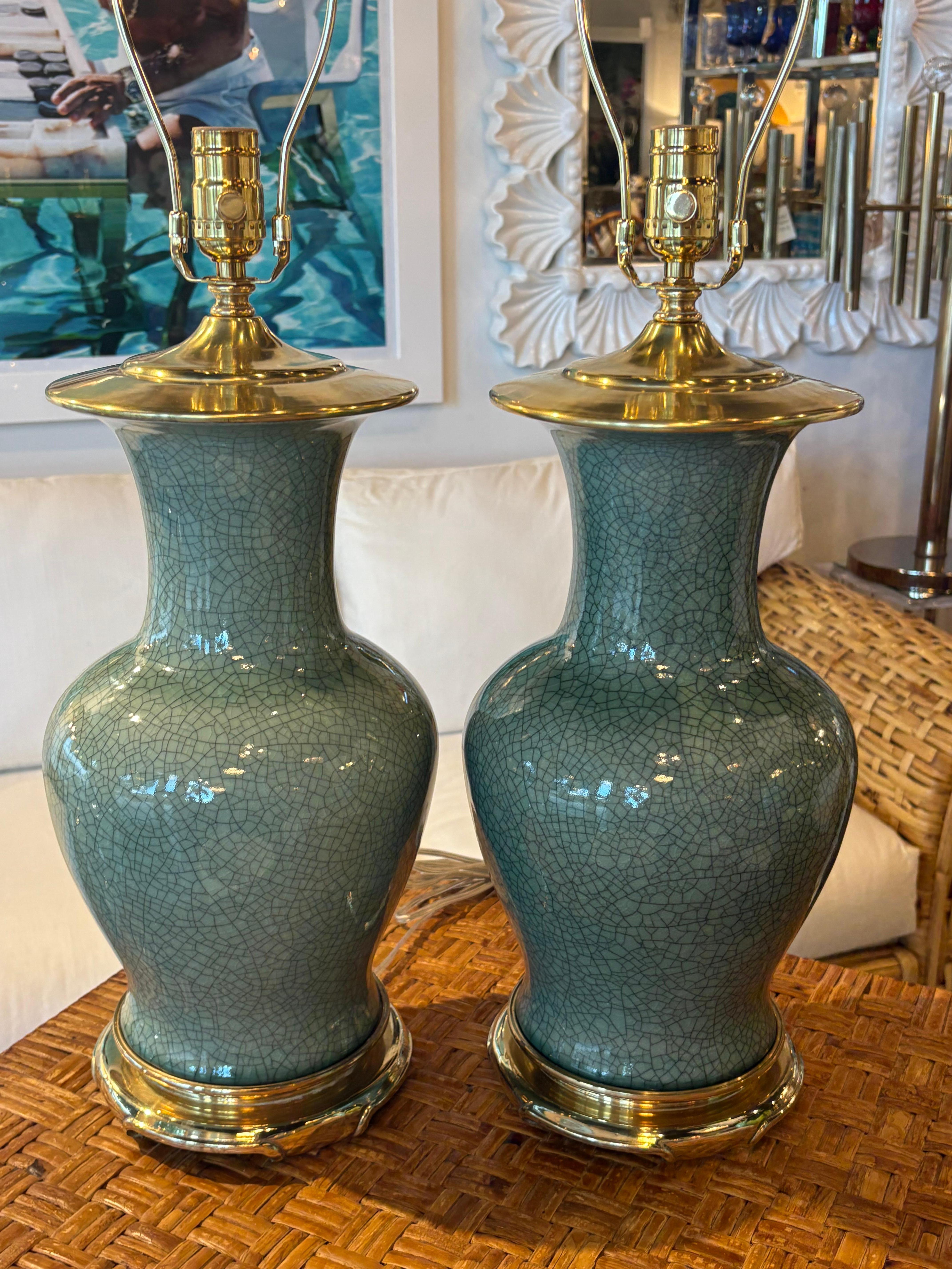 Vintage Pair Green Cracked Porcelain Table Lamps Brass Newly Wired Chinoiserie For Sale 8