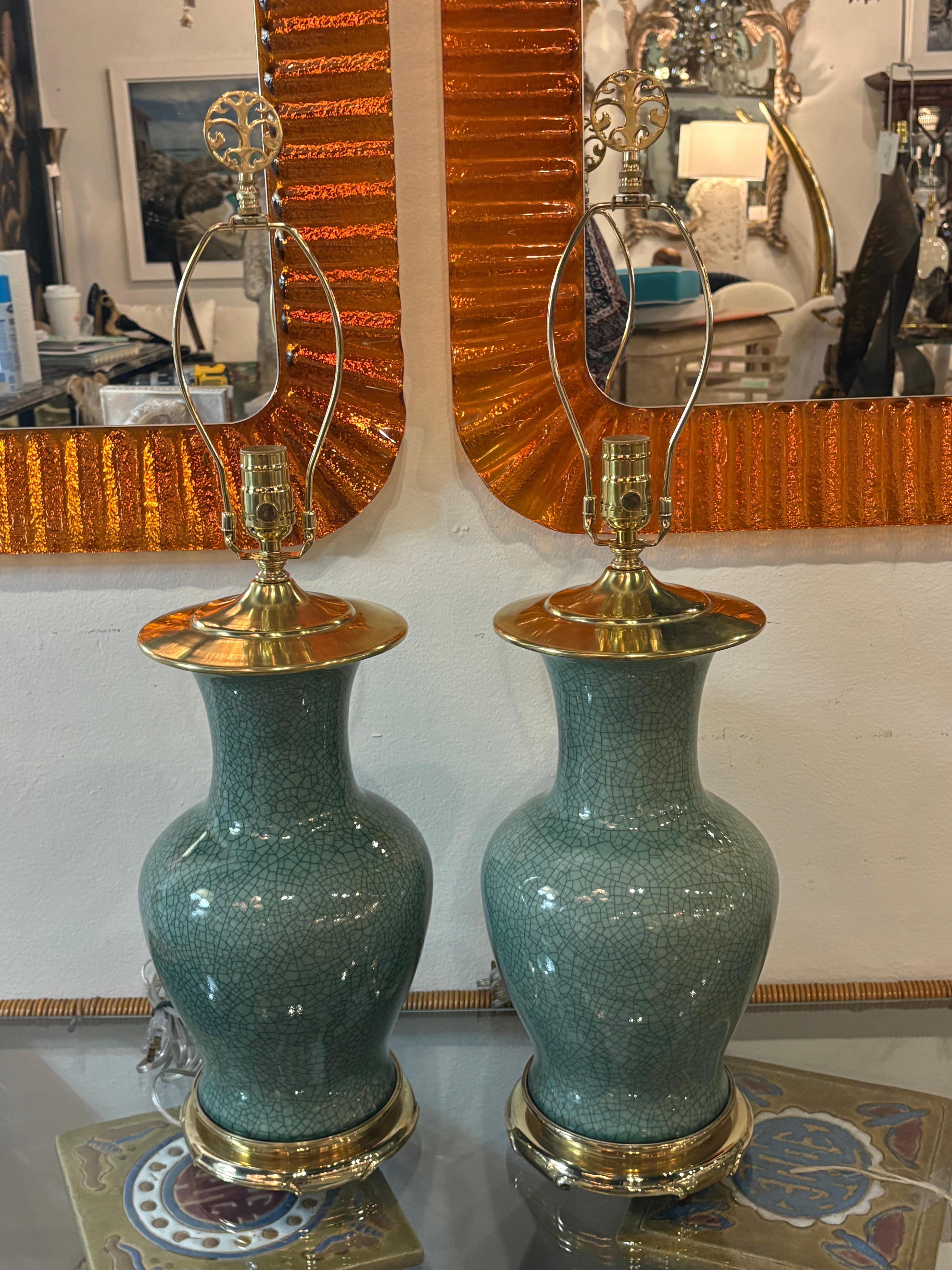 Vintage Pair Green Cracked Porcelain Table Lamps Brass Newly Wired Chinoiserie For Sale 11