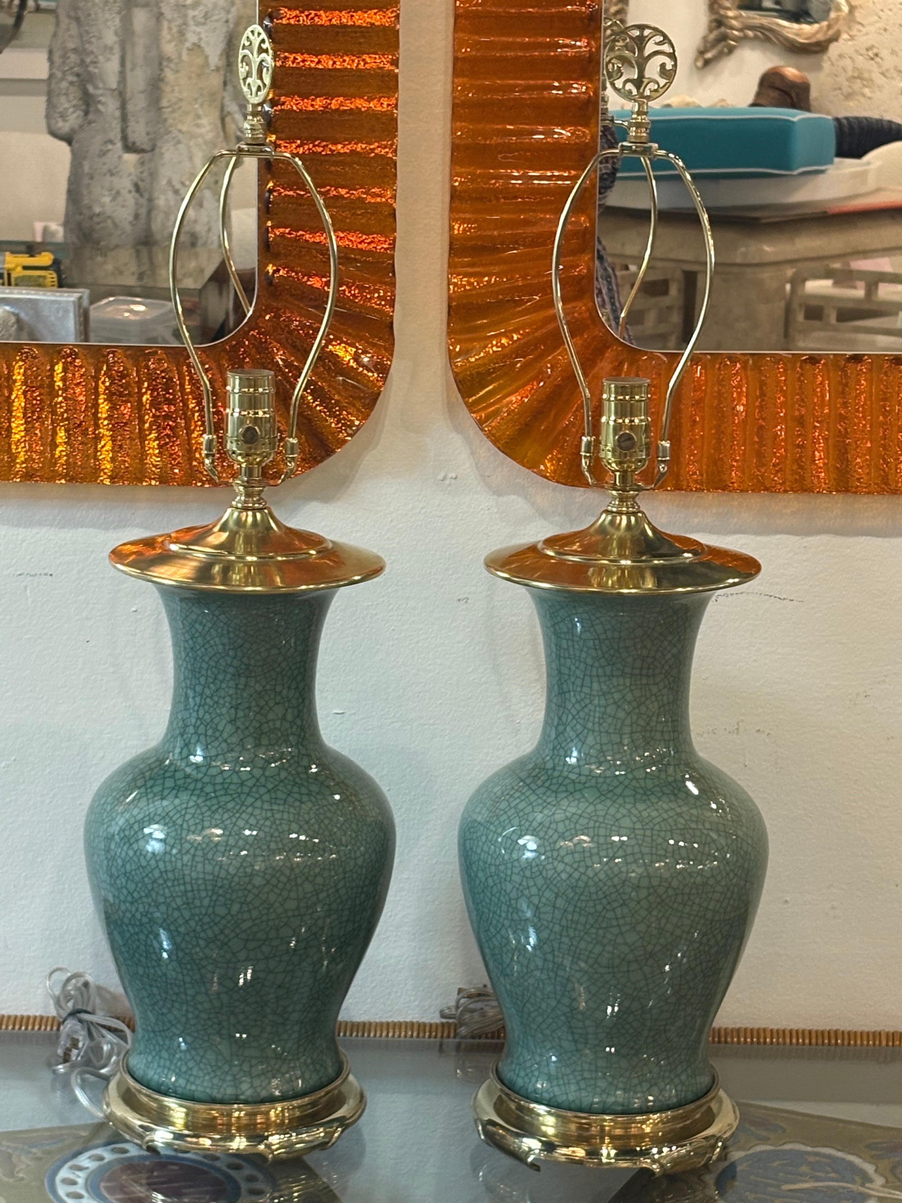 Vintage Pair Green Cracked Porcelain Table Lamps Brass Newly Wired Chinoiserie In Good Condition For Sale In West Palm Beach, FL