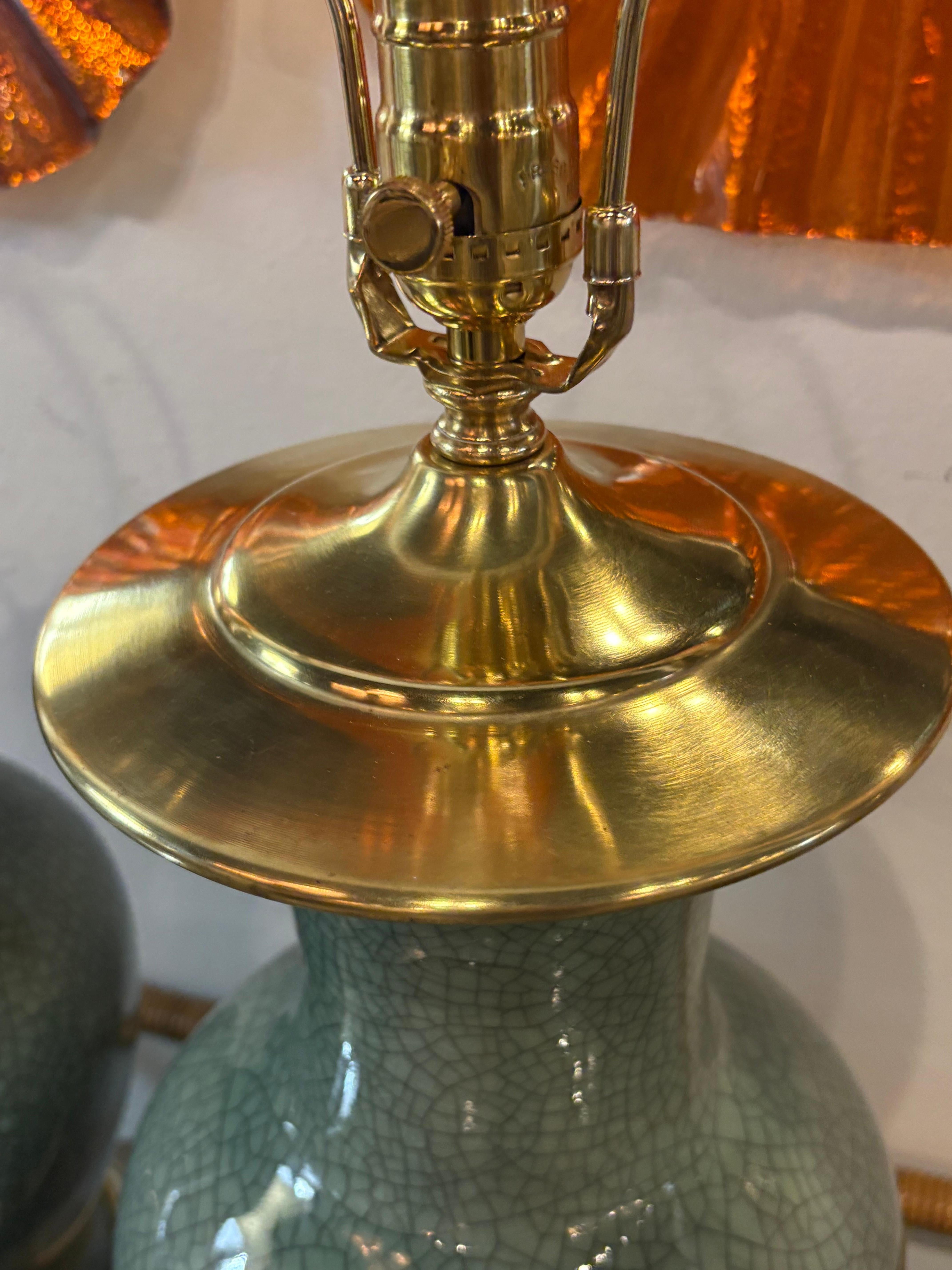 Vintage Pair Green Cracked Porcelain Table Lamps Brass Newly Wired Chinoiserie For Sale 3