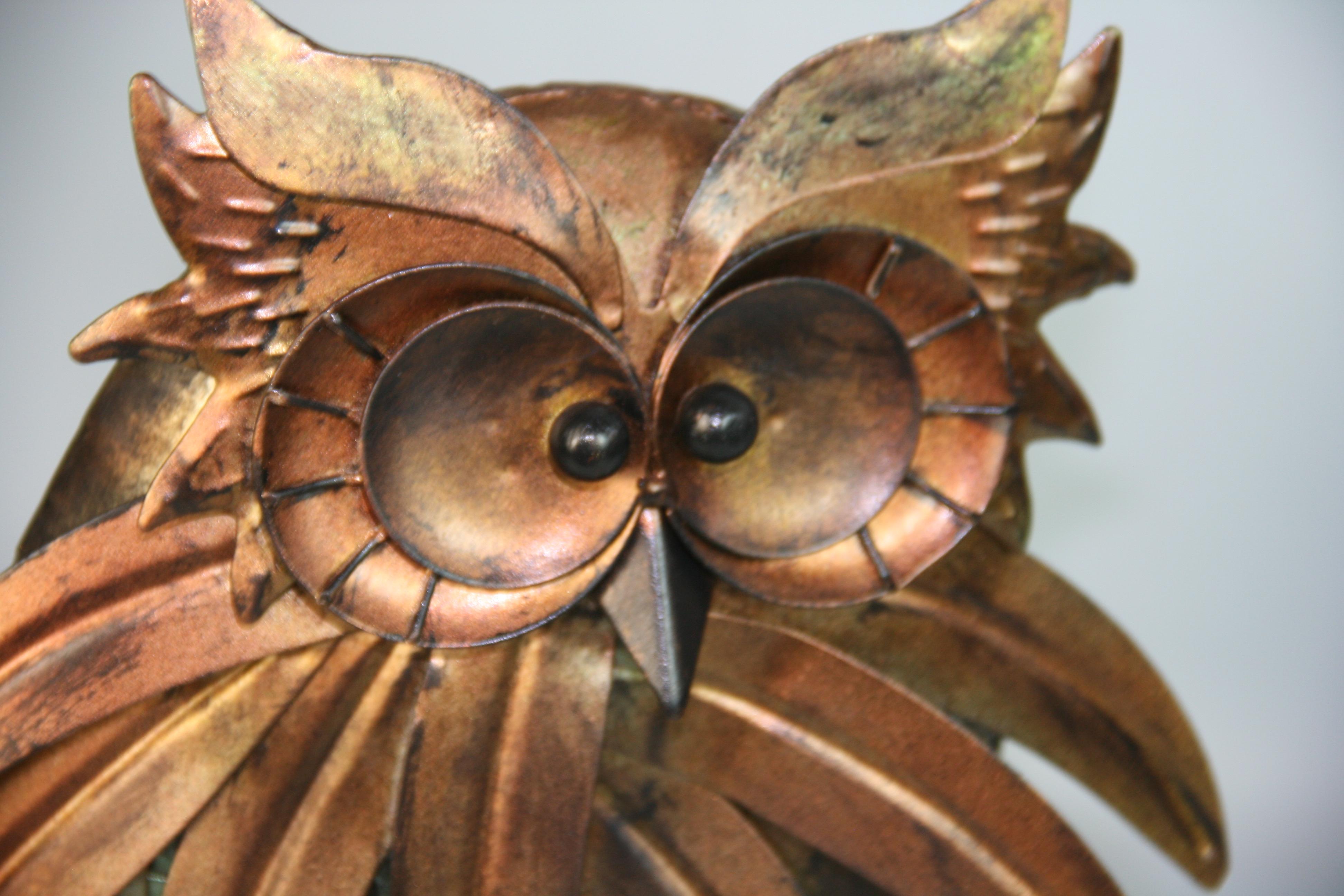 Vintage Brutalist Large Pair Hand Made and Decorated Metal Owls For Sale 5