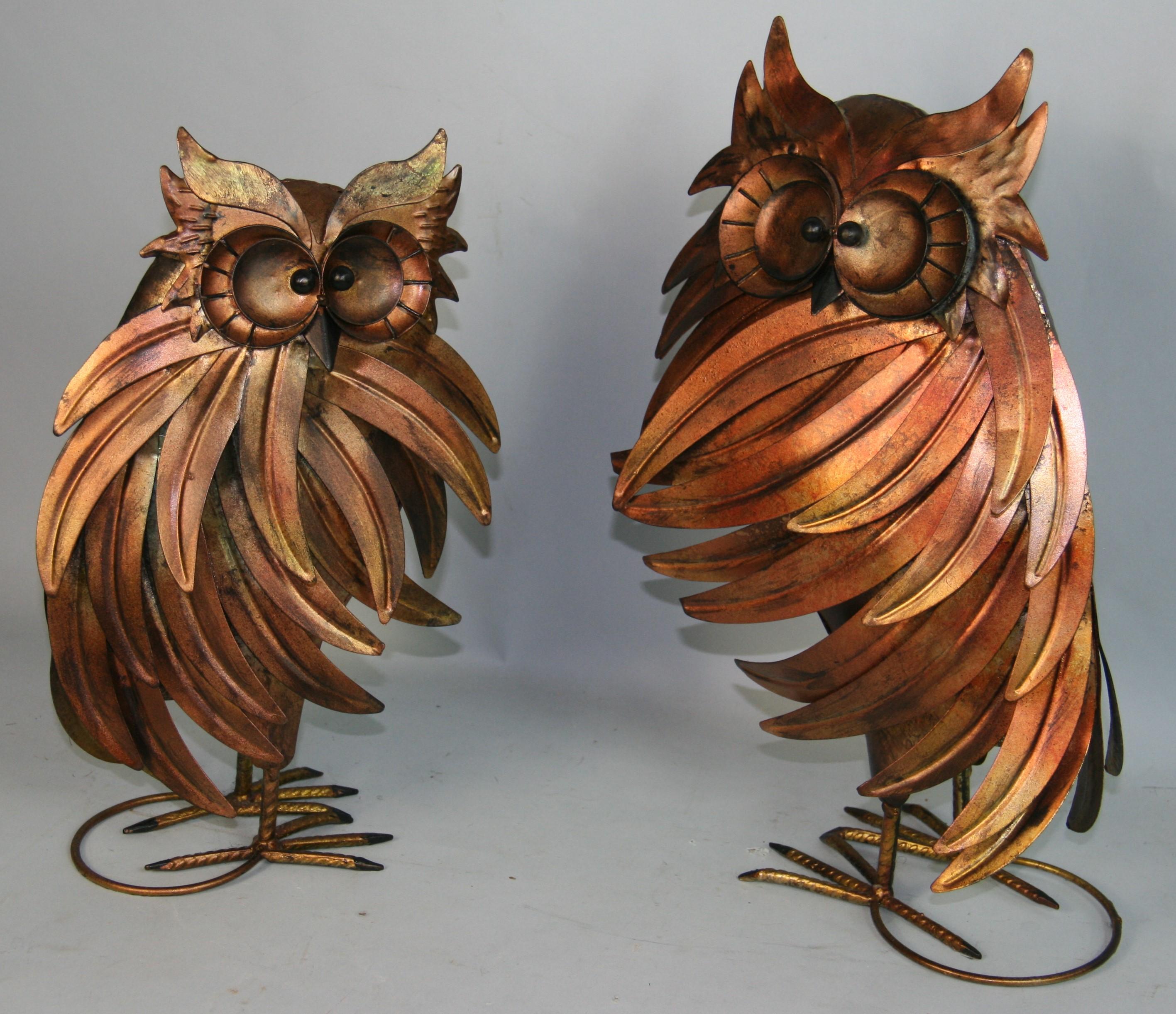 Vintage Brutalist Large Pair Hand Made and Decorated Metal Owls In Good Condition For Sale In Douglas Manor, NY