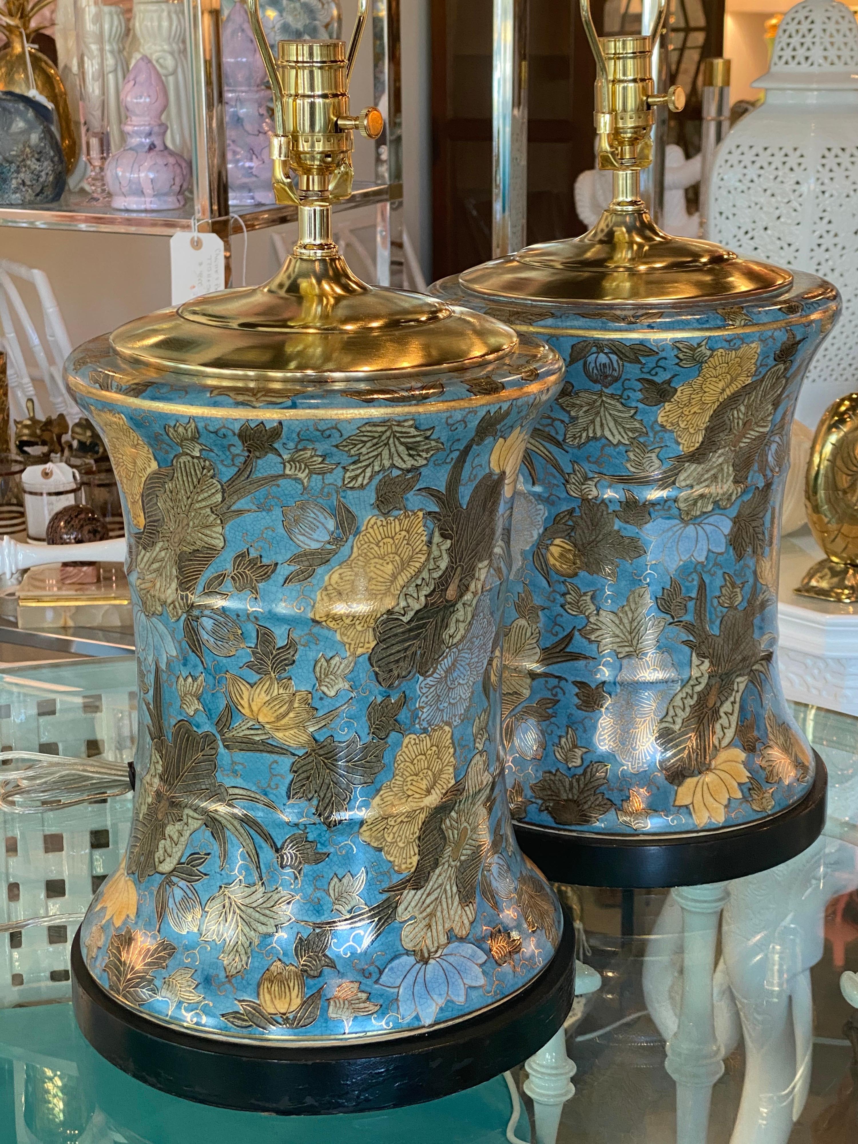 Vintage Pair Large Floral Porcelain Chinoiserie Blue Drum Table Lamps New Wiring For Sale 4
