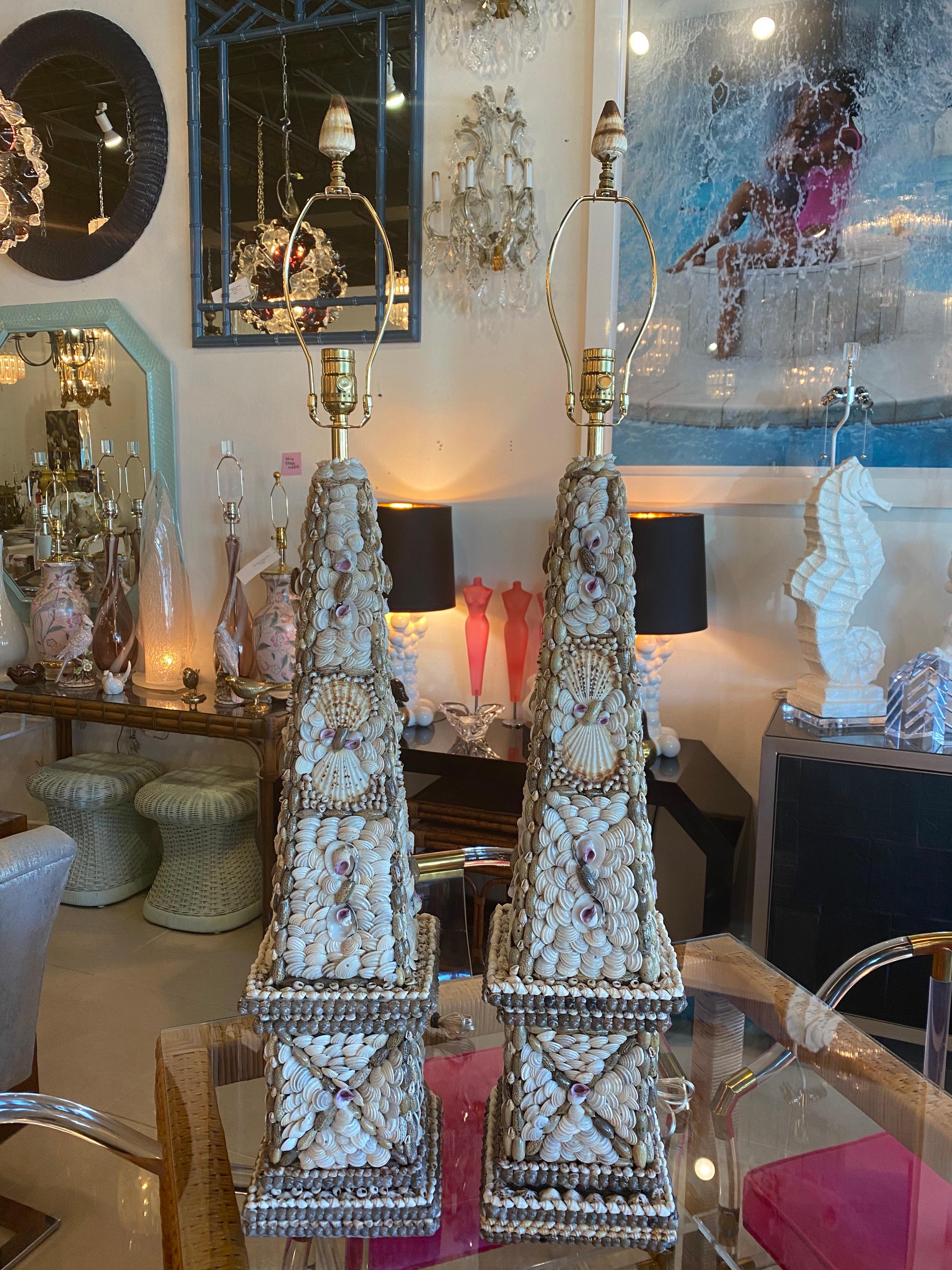 Hollywood Regency Vintage Pair Large Palm Beach Seashell Shell Obelisk Table Lamps Newly Wired