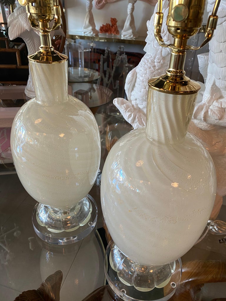 Vintage Pair Murano Glass White Opaline Gold Swirl Sparkle Table Lamps Restored For Sale 3