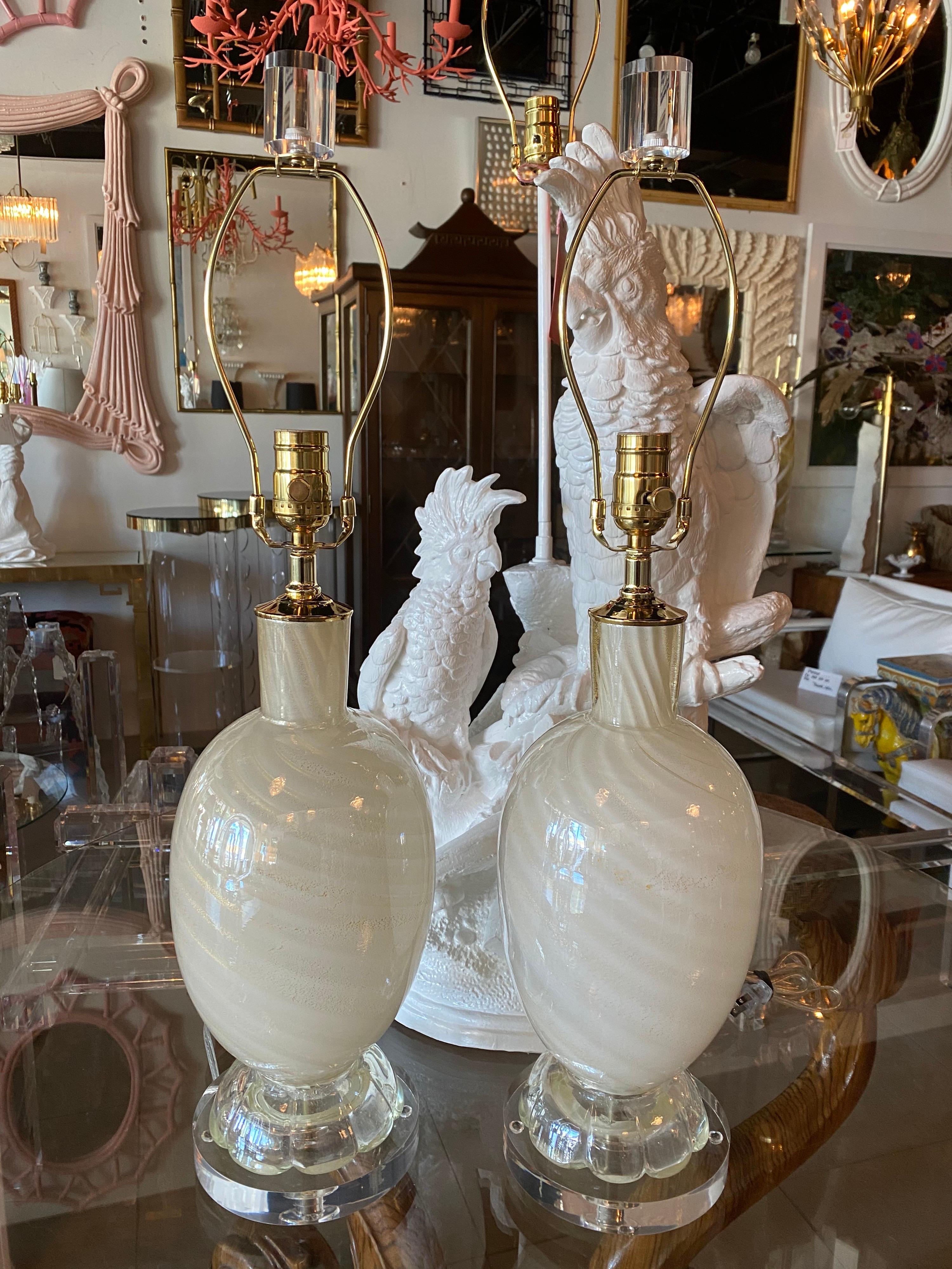 Vintage Pair Murano Glass White Opaline Gold Swirl Sparkle Table Lamps Restored For Sale 2