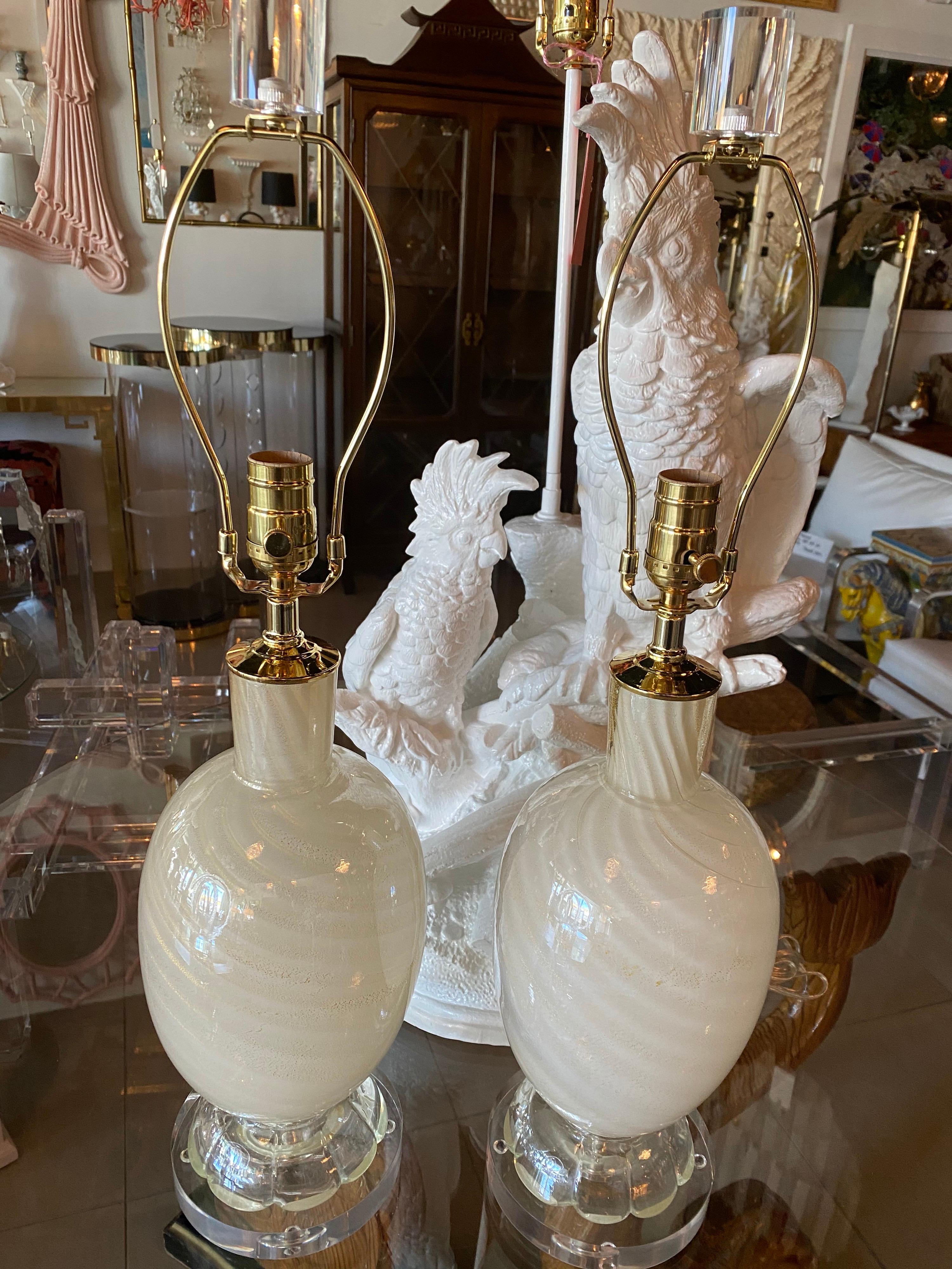 Vintage Pair Murano Glass White Opaline Gold Swirl Sparkle Table Lamps Restored For Sale 3