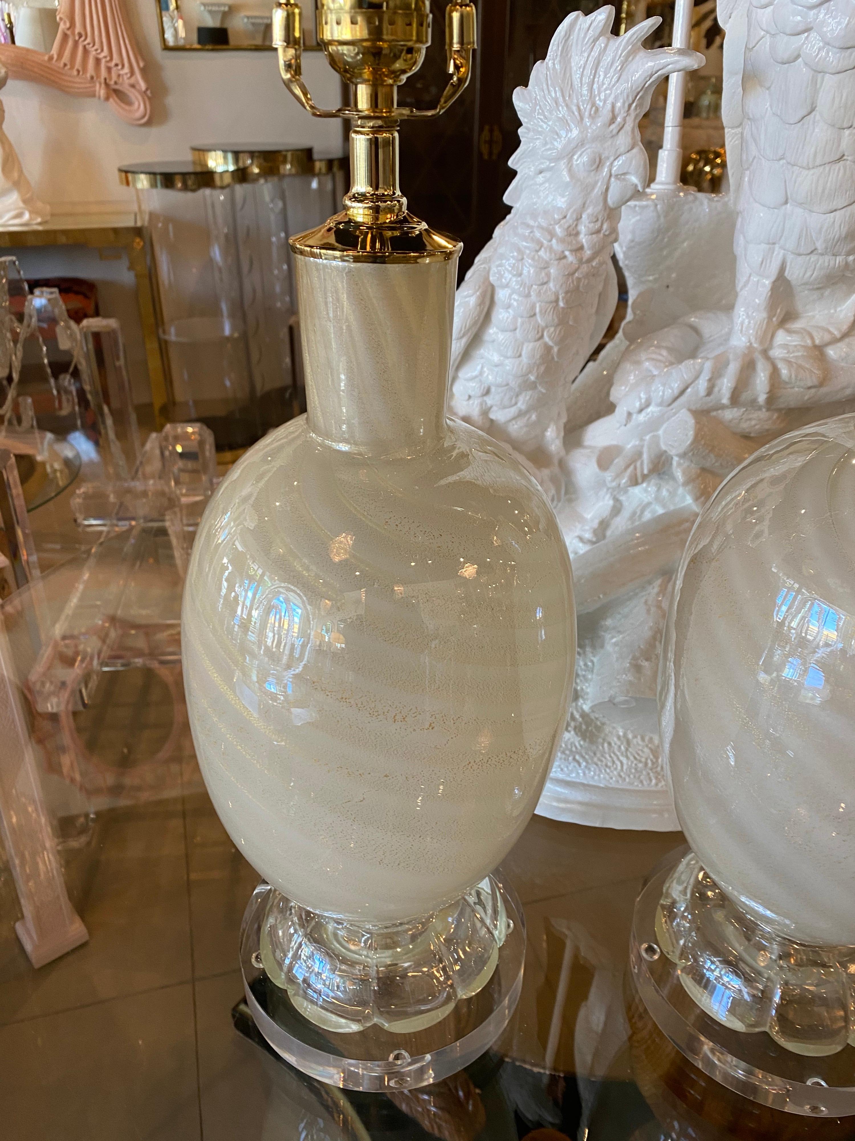 Vintage Pair Murano Glass White Opaline Gold Swirl Sparkle Table Lamps Restored For Sale 4