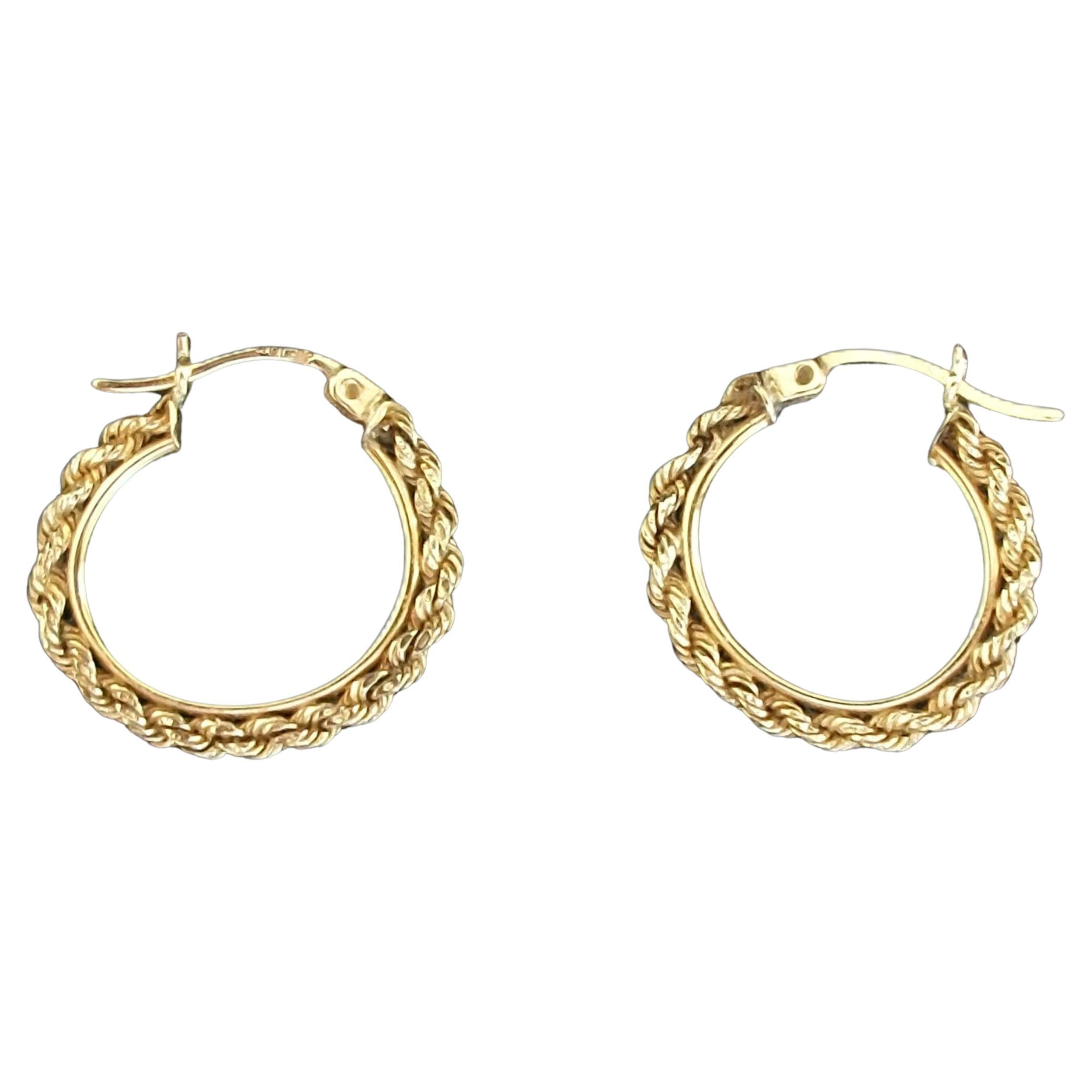 Coppia di orecchini a cerchio a catena in oro giallo 10K - Stati Uniti d
America - CIRCA ANNI 
80