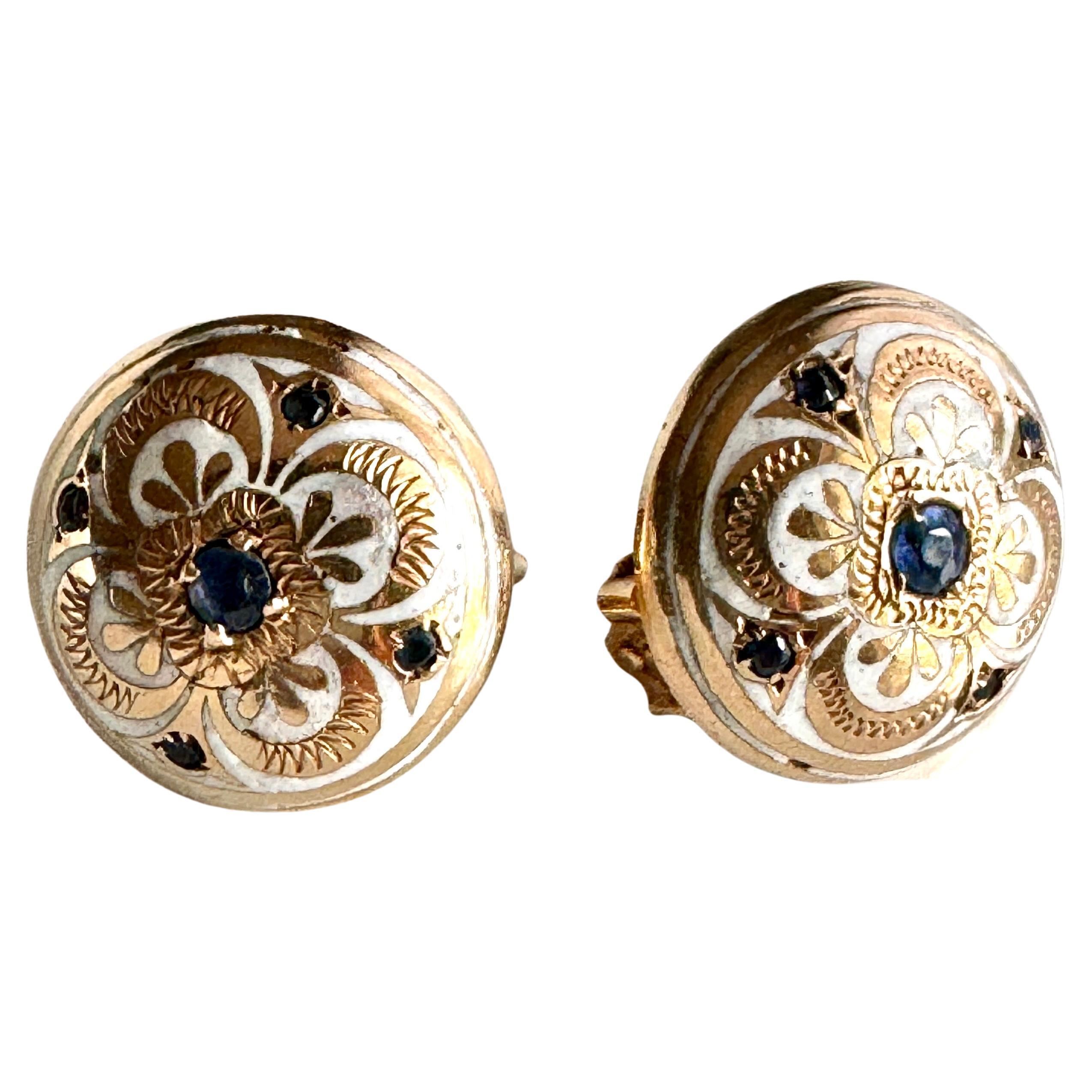 Post-War Vintage Pair of 14K Gold Enameled Clip On Earrings For Sale
