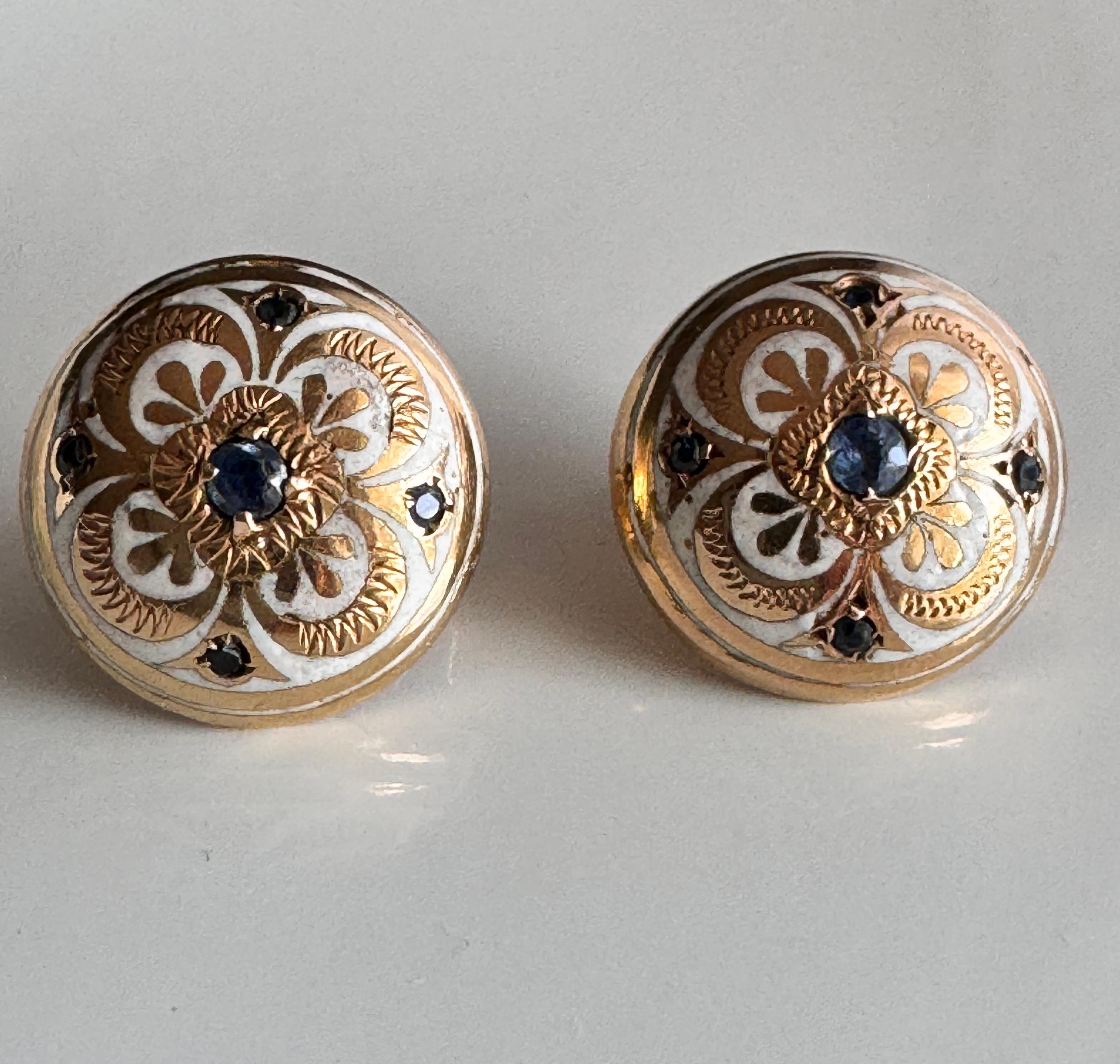 Women's Vintage Pair of 14K Gold Enameled Clip On Earrings For Sale