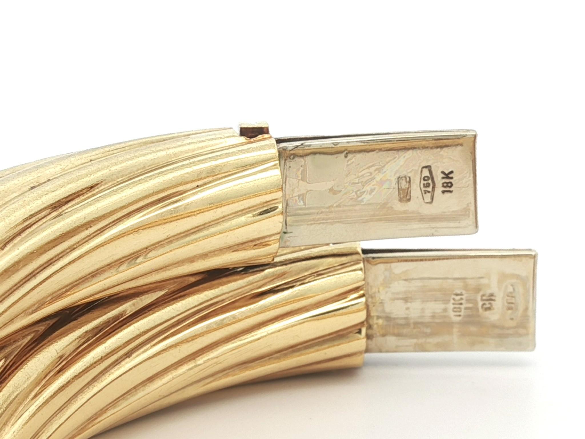 Paire de bracelets à charnière en or jaune 18k avec câble torsadé en vente 3