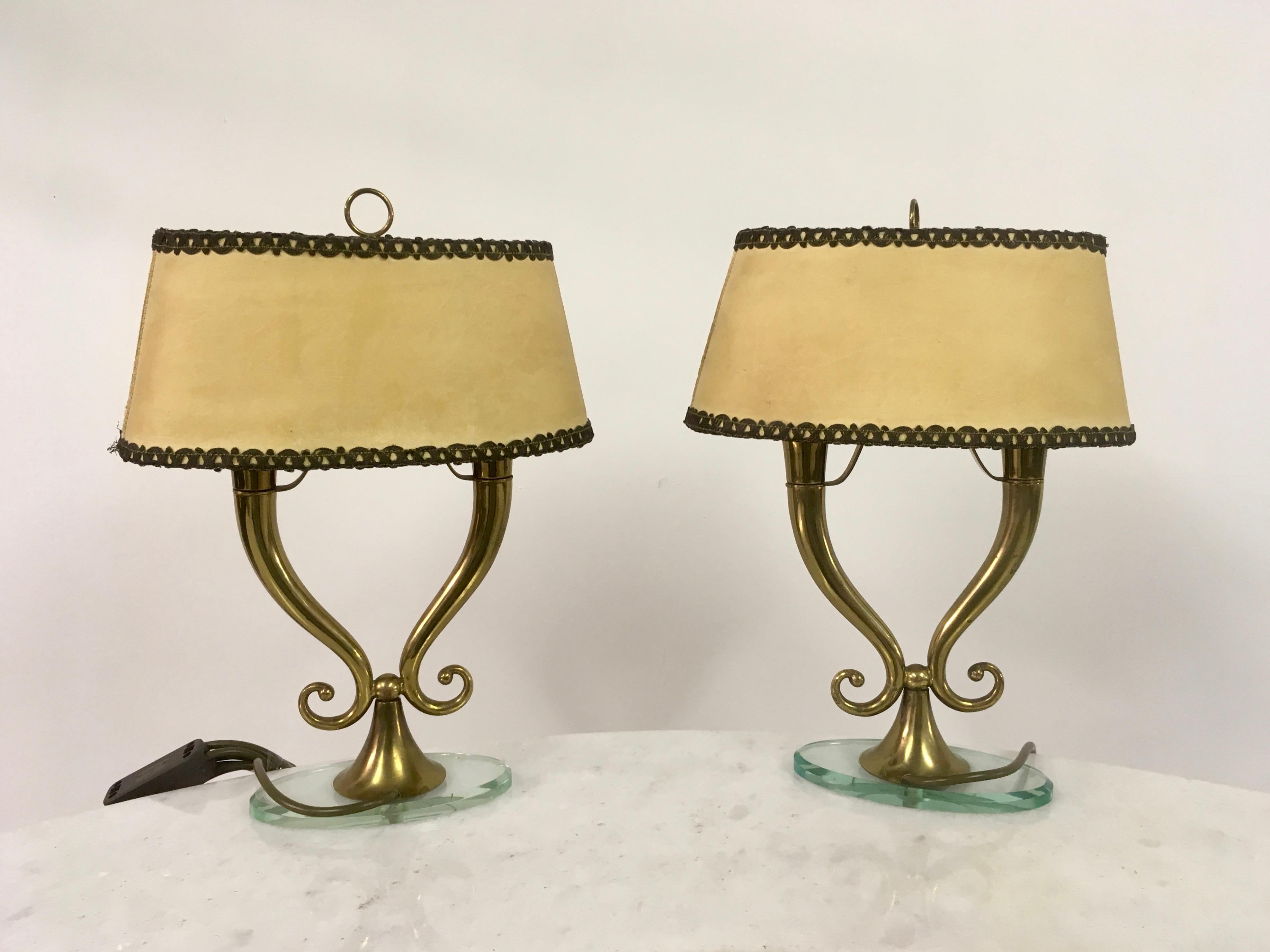 Vintage Pair of 1950s Italian Brass and Glass Table Lamps 4