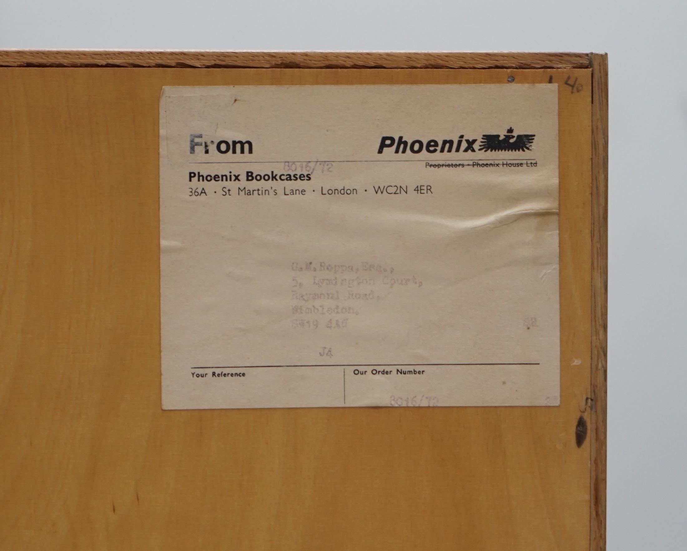 Paar Vintage-Stapelbare Bibliotheks Bücherregale aus Eichenholz, Glasscheibentüren, 1972 im Angebot 7