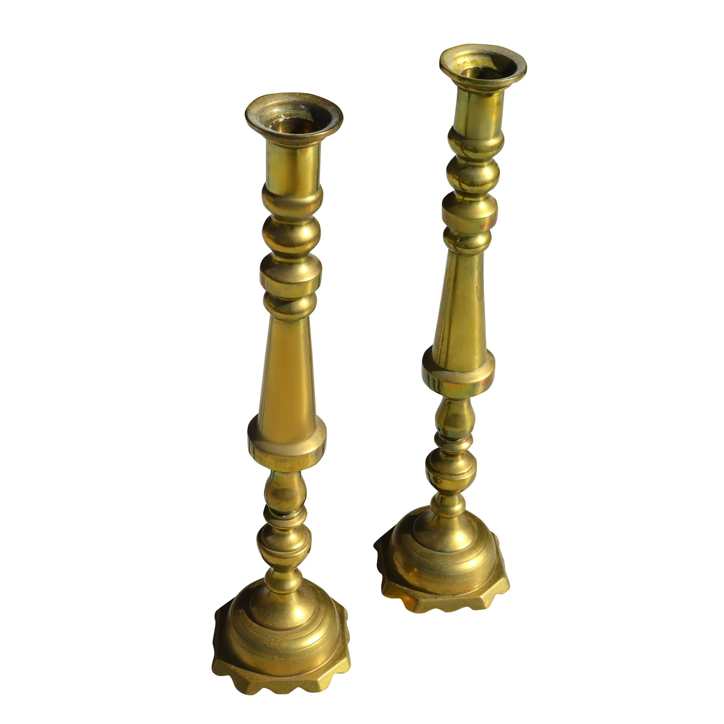 Vintage Pair of 23″ Brass Candle Holders In Good Condition For Sale In Pasadena, TX