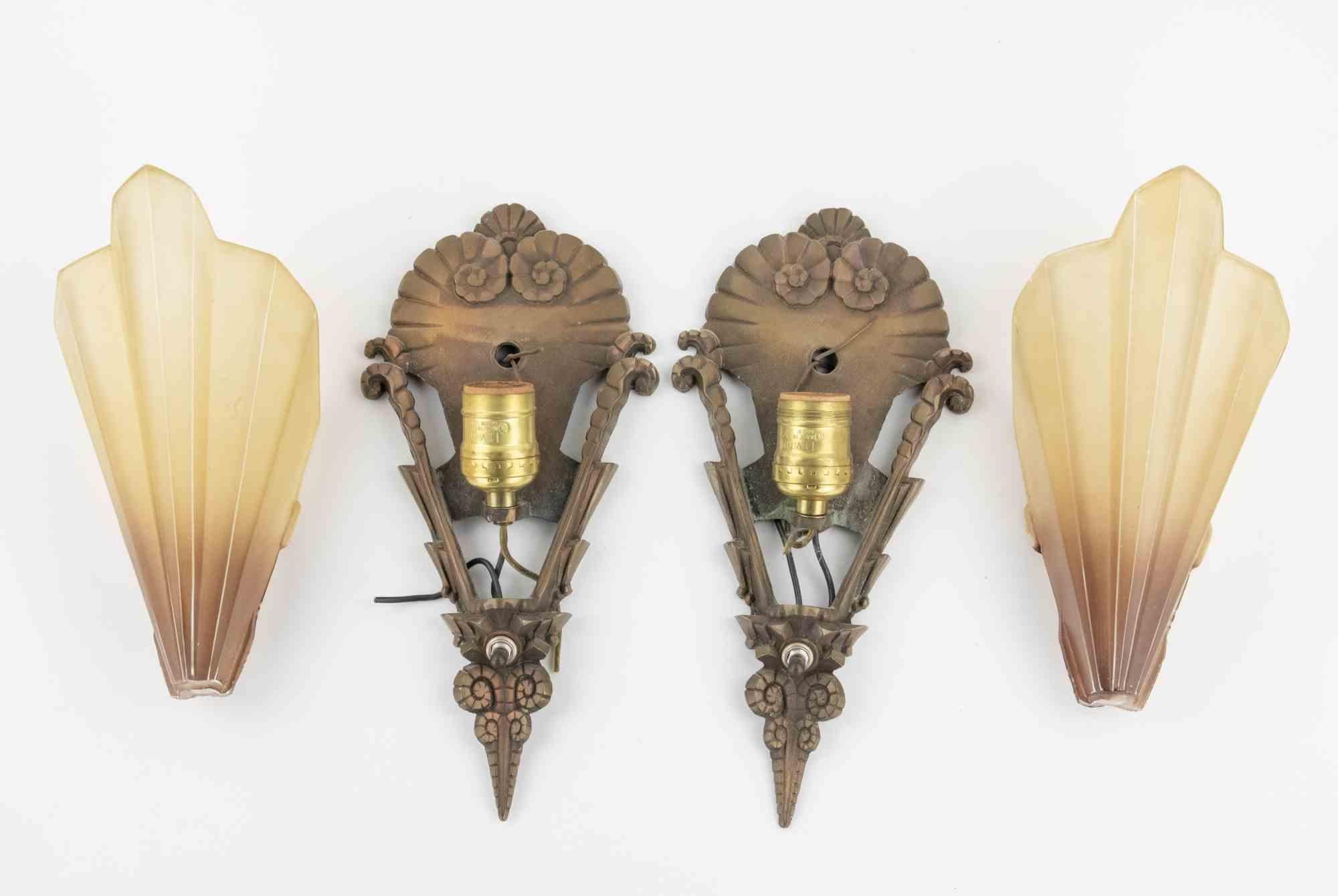Vintage Pair of American Art Deco Sconces, 1930s For Sale 3
