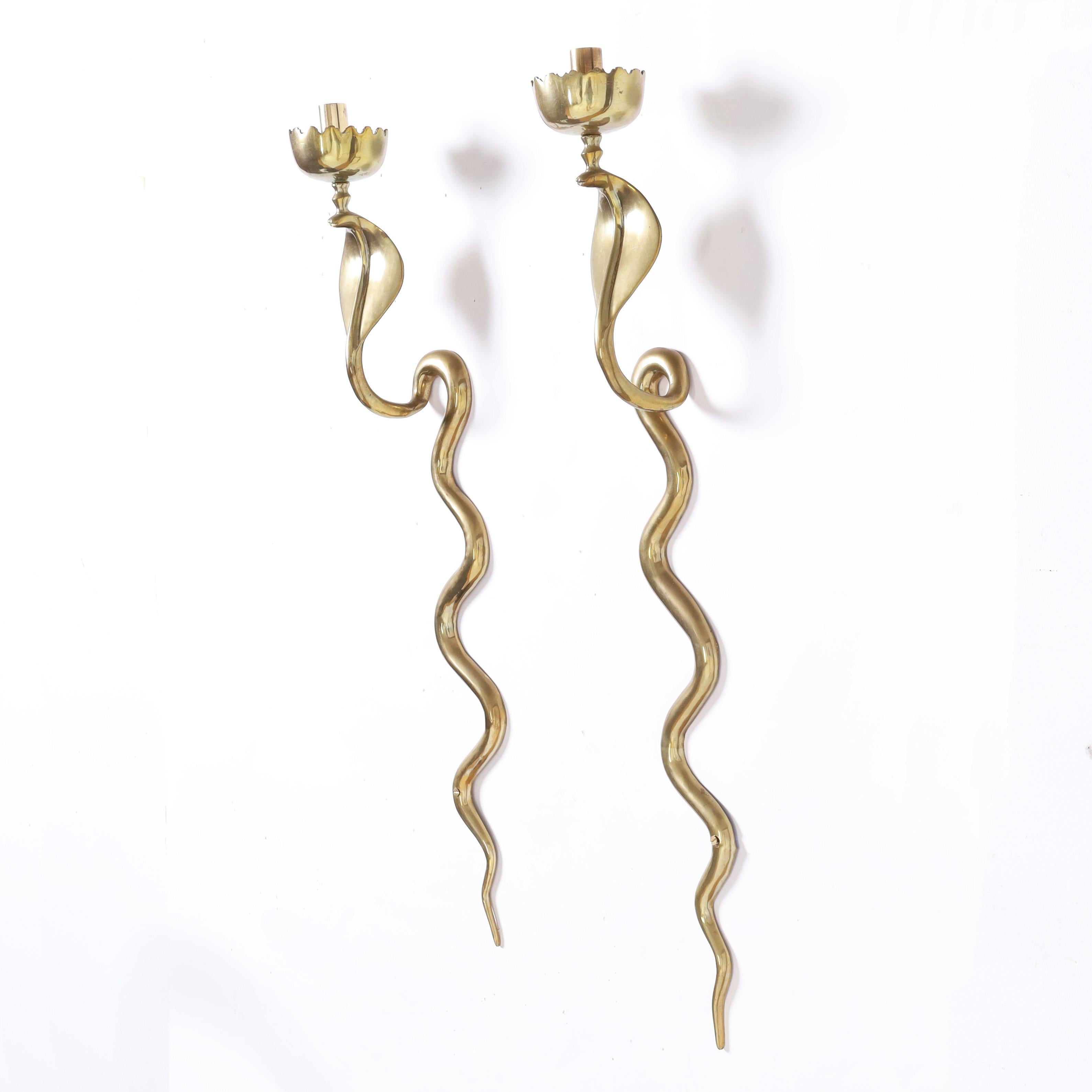 Anglo-Indian Vintage Pair of Anglo Indian Brass Cobra Wall Sconces For Sale