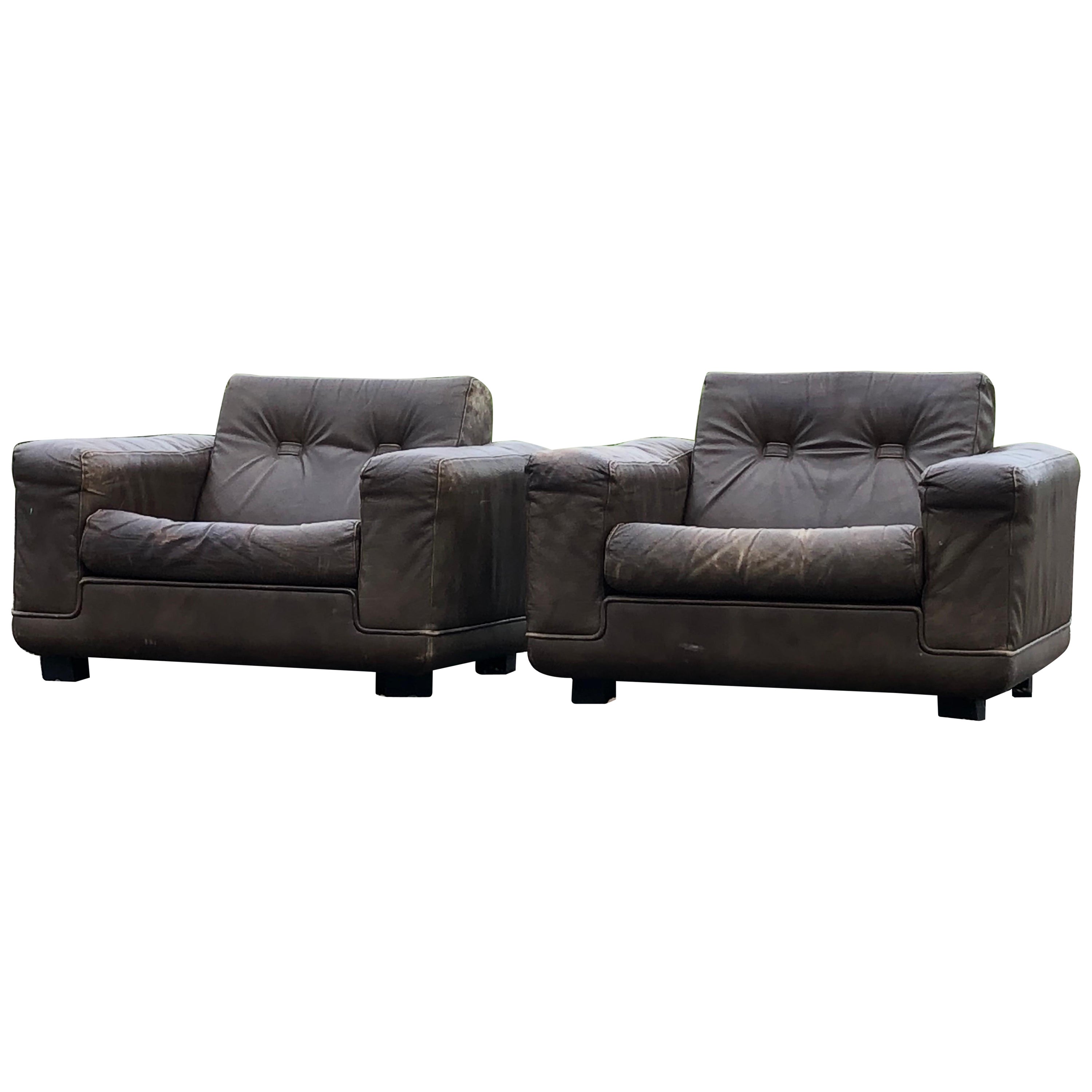 Vintage pair of armchairs in Brown leather by Søren Nissen 
Ebbe Gehl For Sale