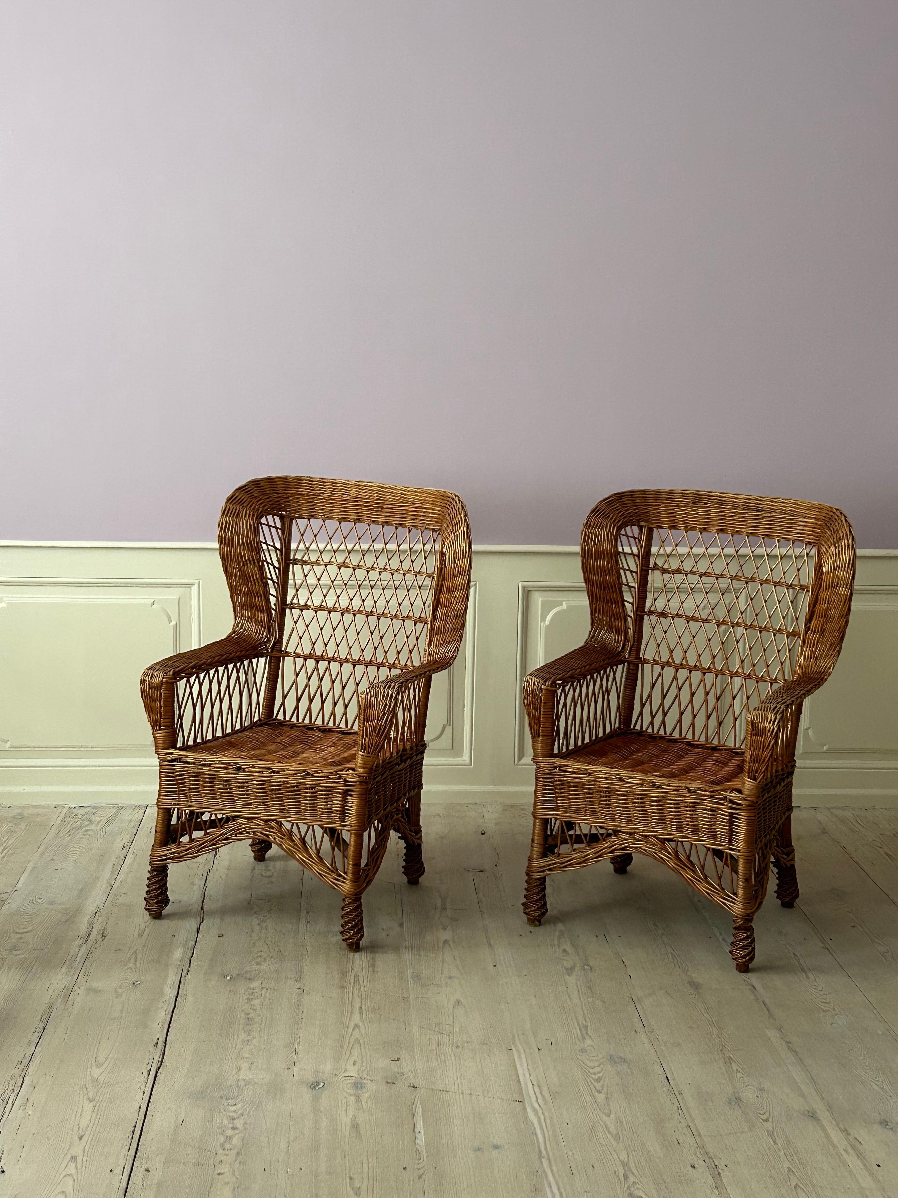 French Vintage Pair of Armchairs in Rattan with Decorative Details, France, 1970s For Sale