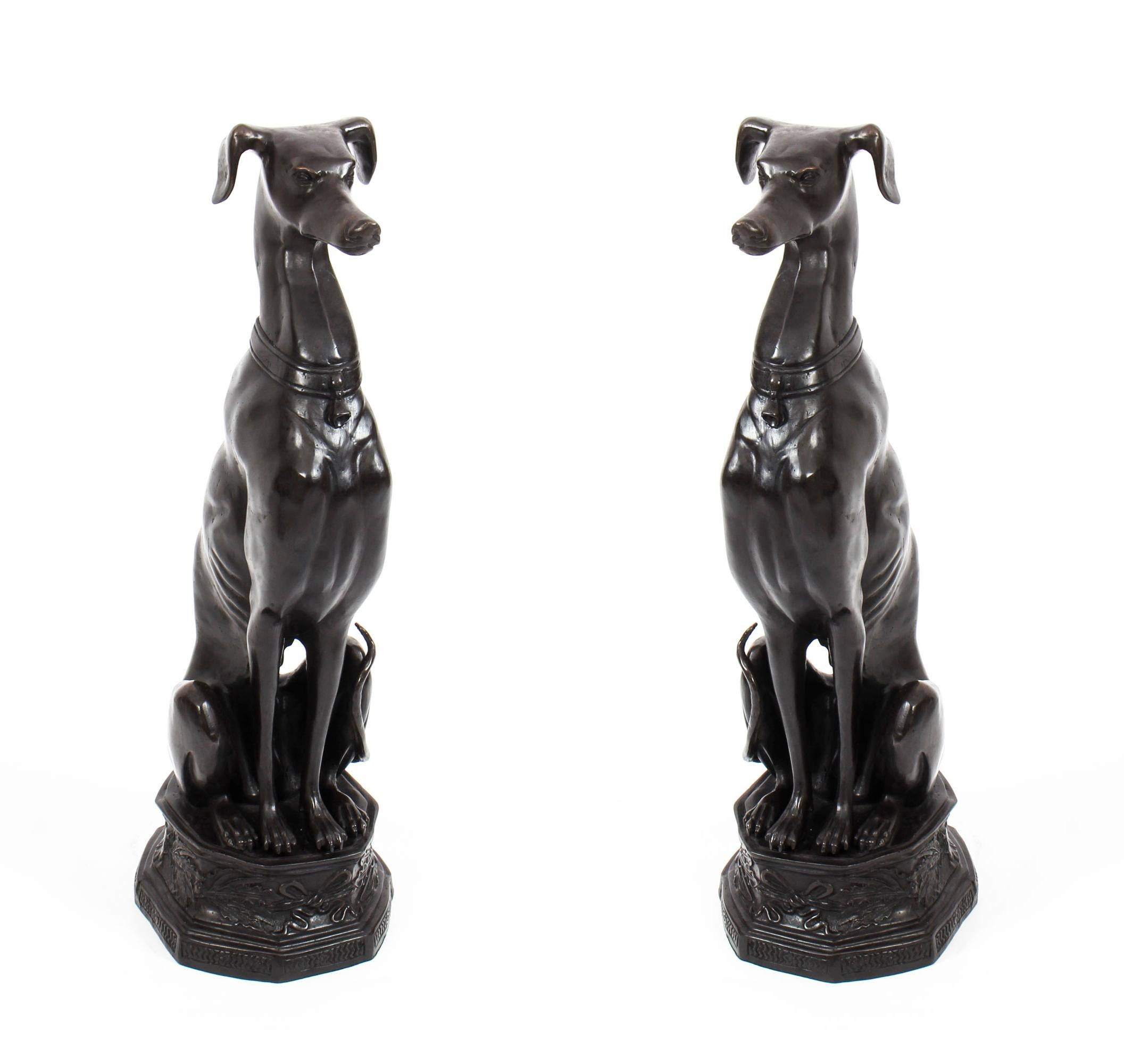 Vintage Pair of Art Deco Revival Bronze Seated Dogs, 20th Century 7