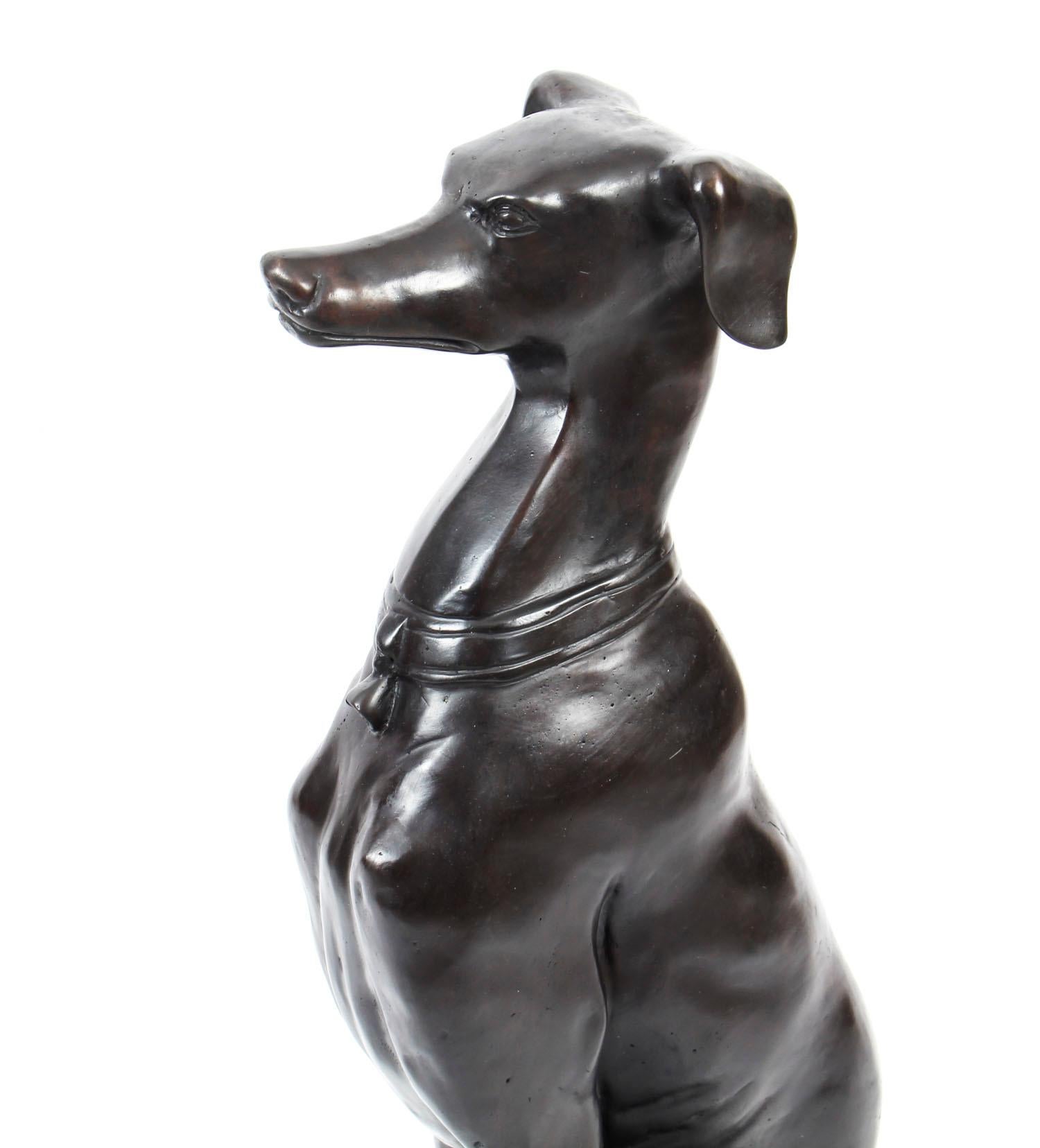 Mid-20th Century Vintage Pair of Art Deco Revival Bronze Seated Dogs, 20th Century