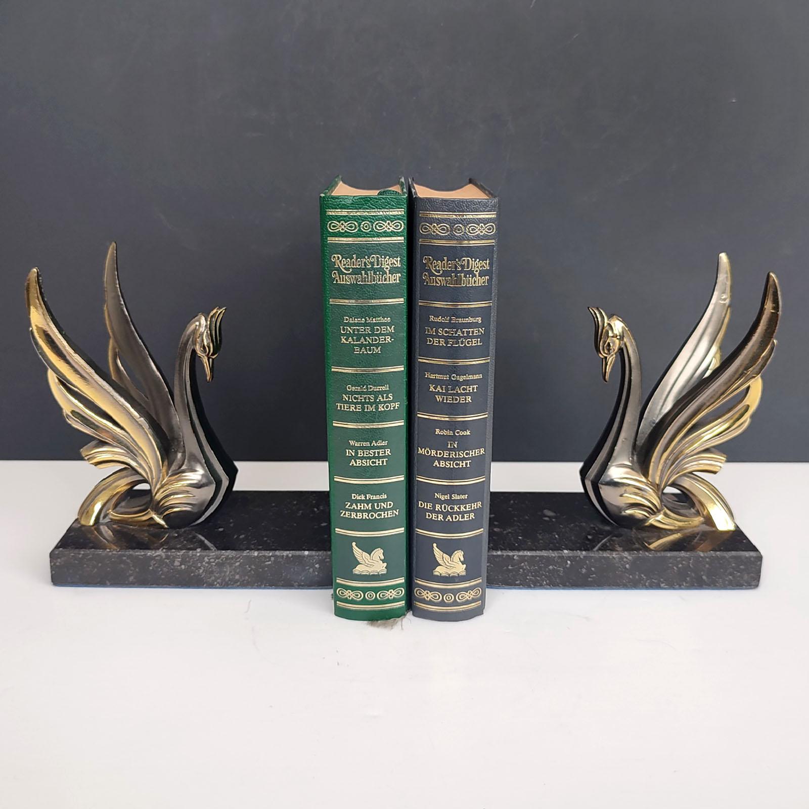 swan book ends