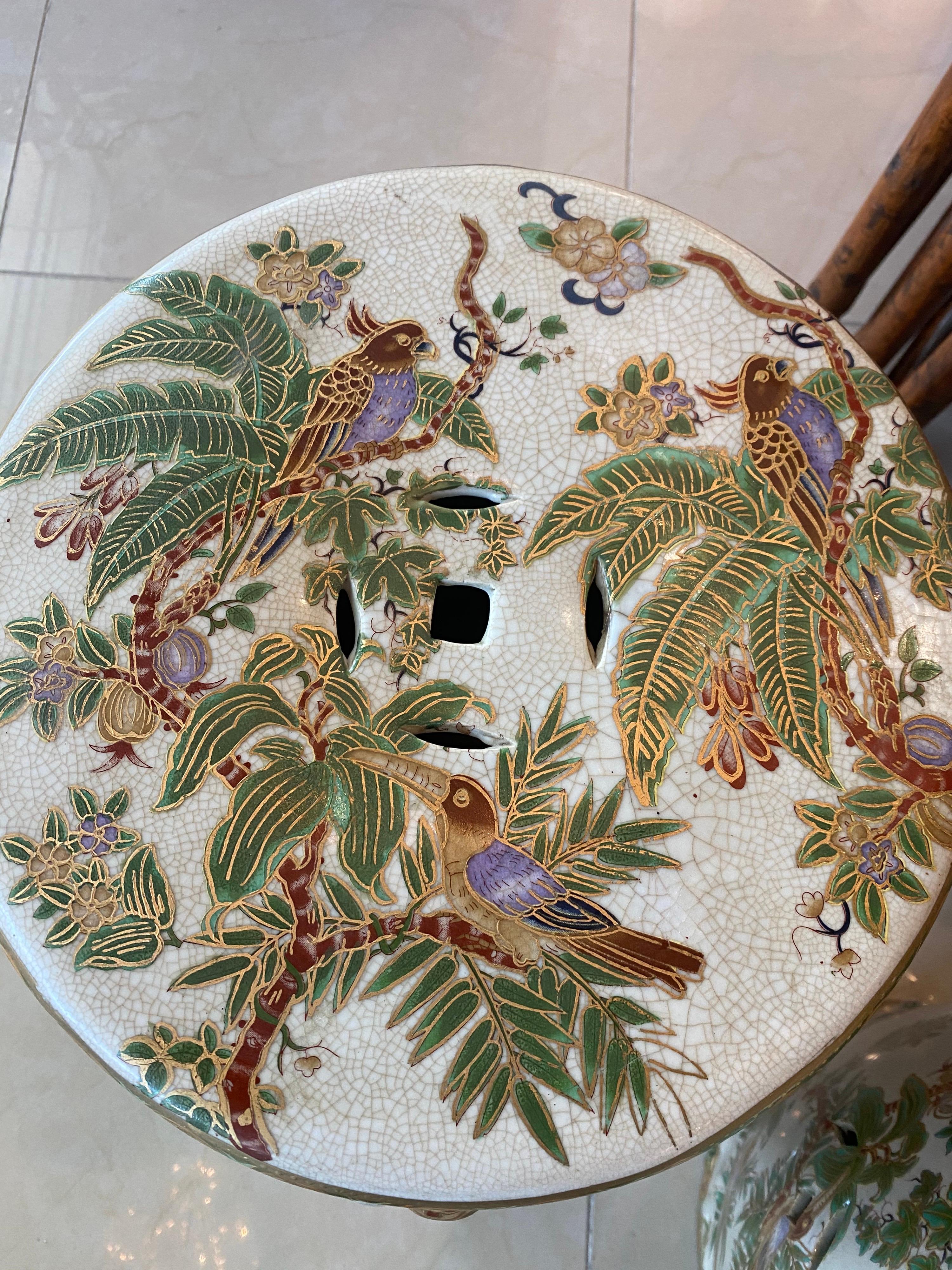 Paire de tabourets de jardin vintage à tambour en forme d'oiseau, perroquet et palmier, motif tropical en vente 6