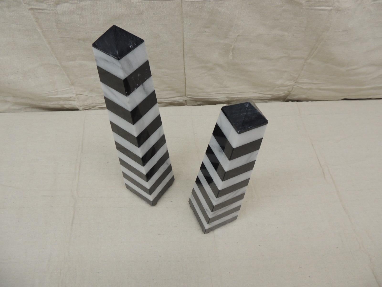 Vintage Pair of Black and White Stripes Marble Obelisks In Good Condition In Oakland Park, FL