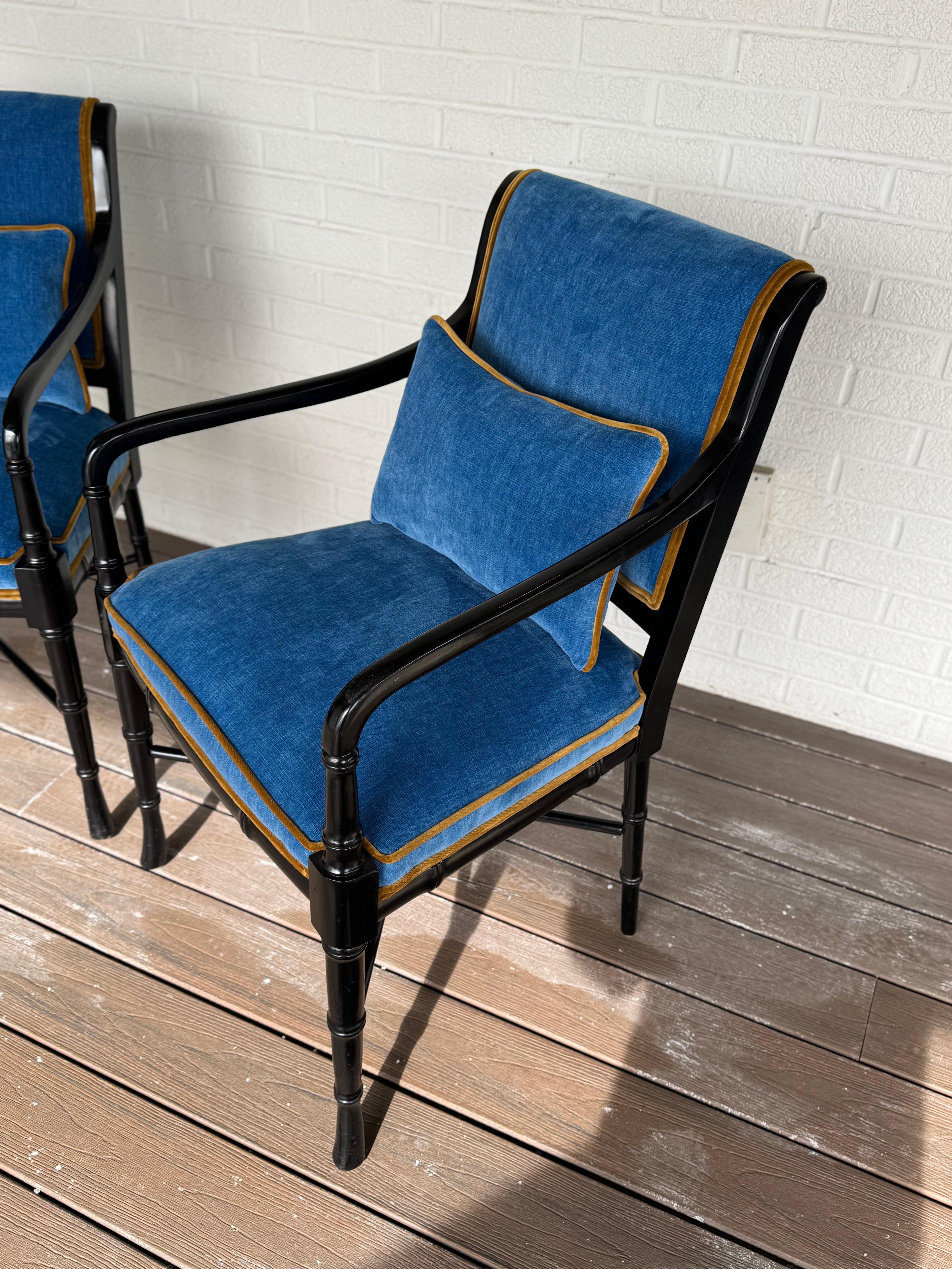 Paire de chaises d'appoint laquées noires de Cabot Wrenn 1