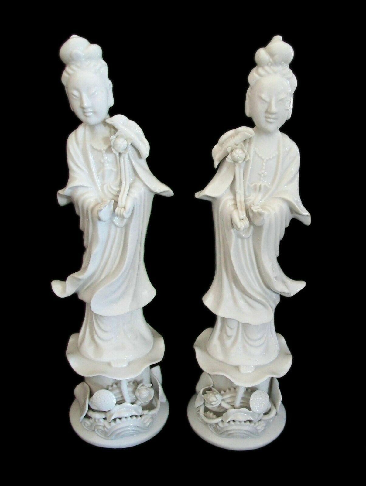 Vintage Pair of 'Blanc De Chine' Porcelain Guanyin Statues, China, circa 1950 For Sale 5