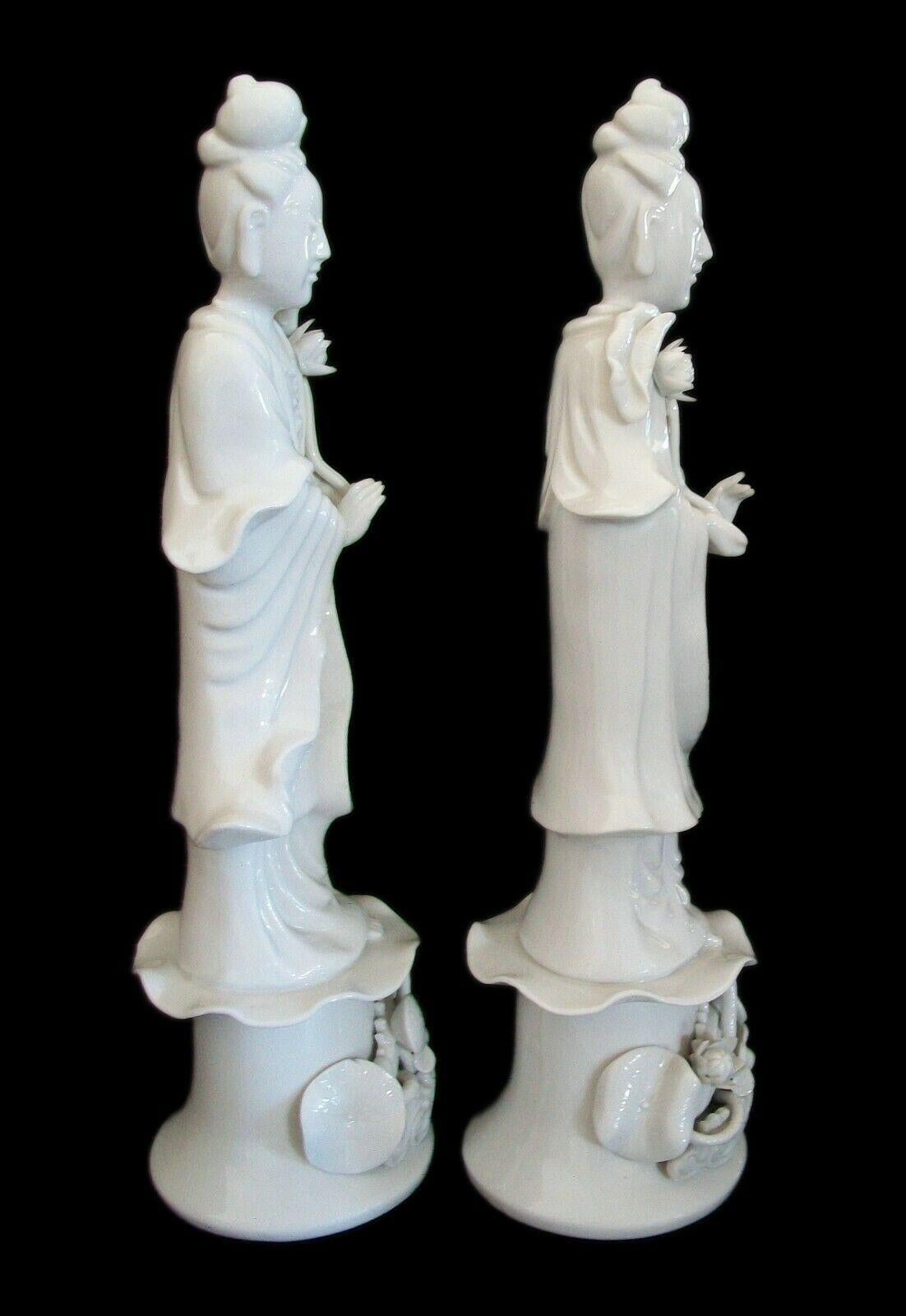 Chinese Export Vintage Pair of 'Blanc De Chine' Porcelain Guanyin Statues, China, circa 1950 For Sale