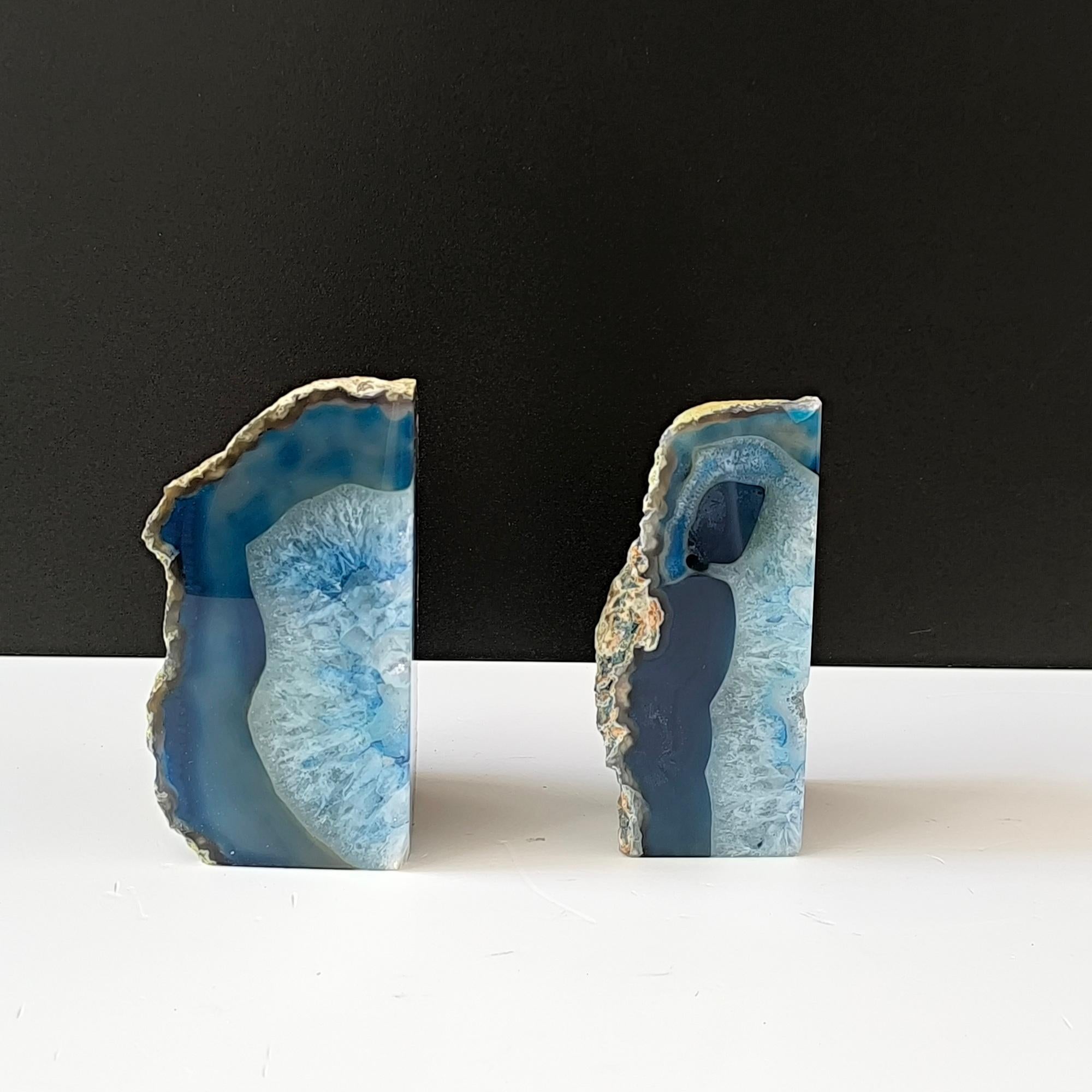 Late 20th Century Vintage Pair Of Blue and White Agate Bookends Quartz Crystal Geode For Sale