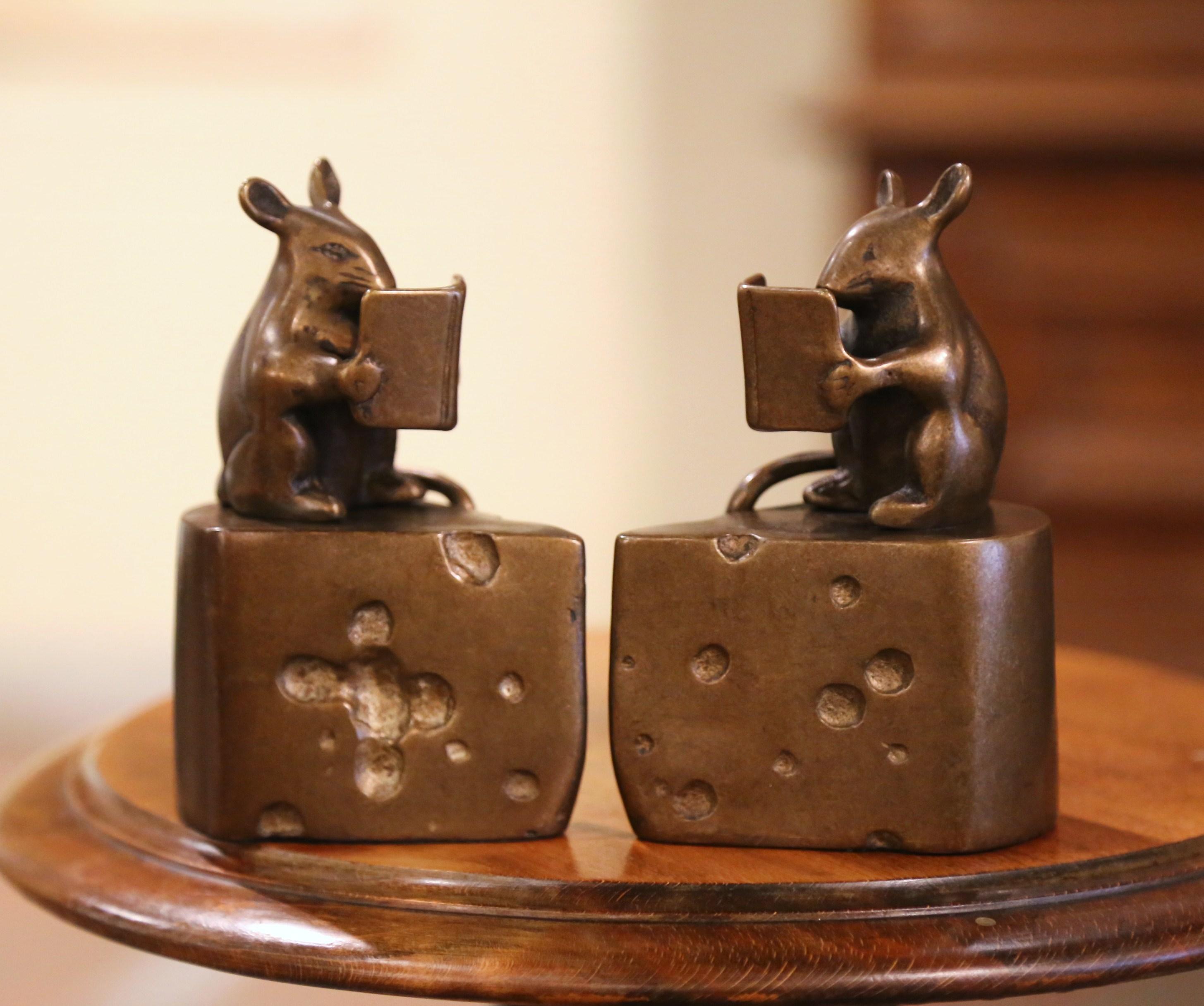 Vintage Pair of Bronze Mouse Reading on Cheese Wedge Bookend Paper Weights 1