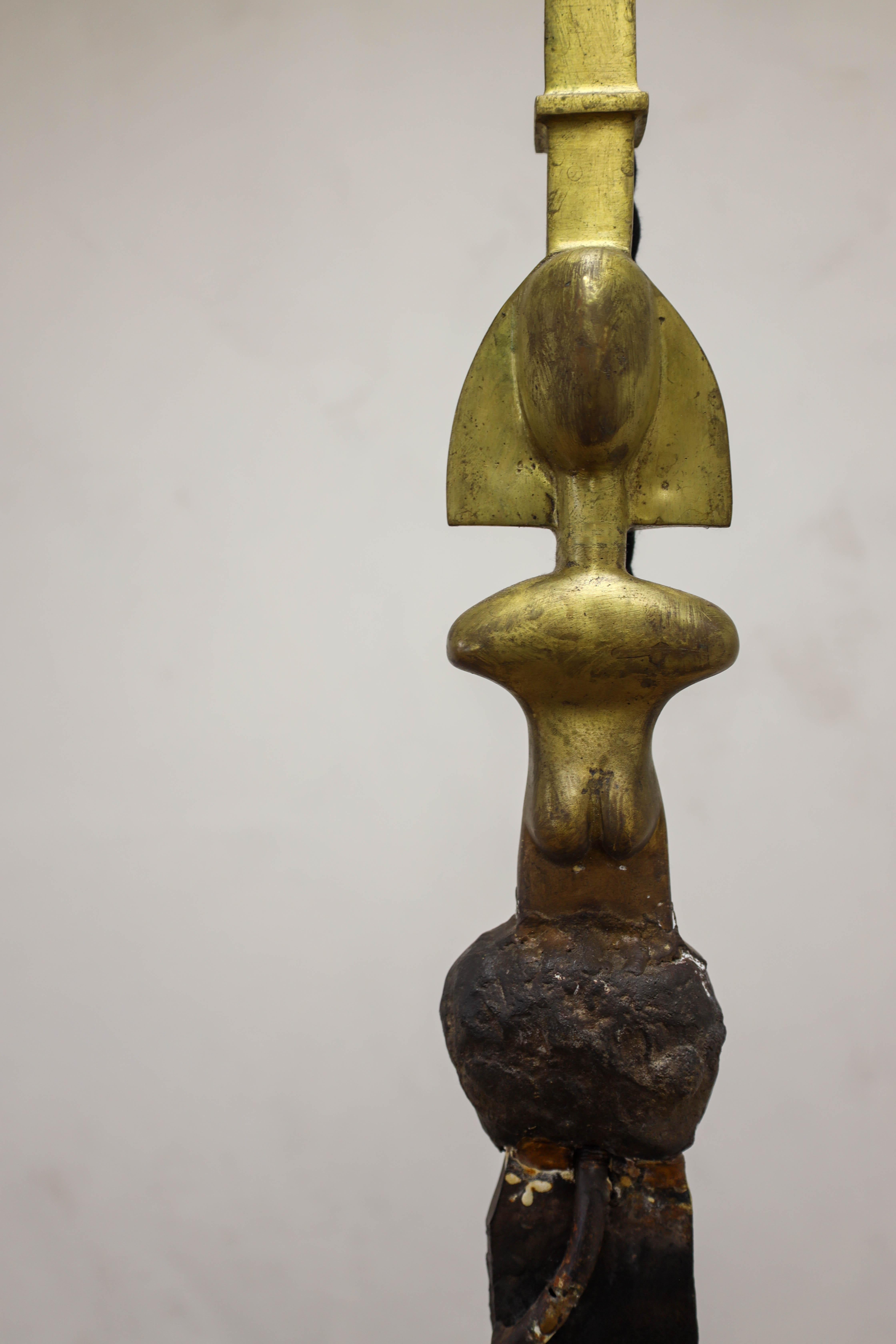 Paar skulpturale männliche und weibliche Bronze-Stehlampen im Vintage-Stil, nach Giacometti im Angebot 1