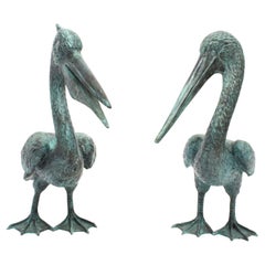 Paar Verdigris- Pelikanen aus Bronze, 20. Jahrhundert