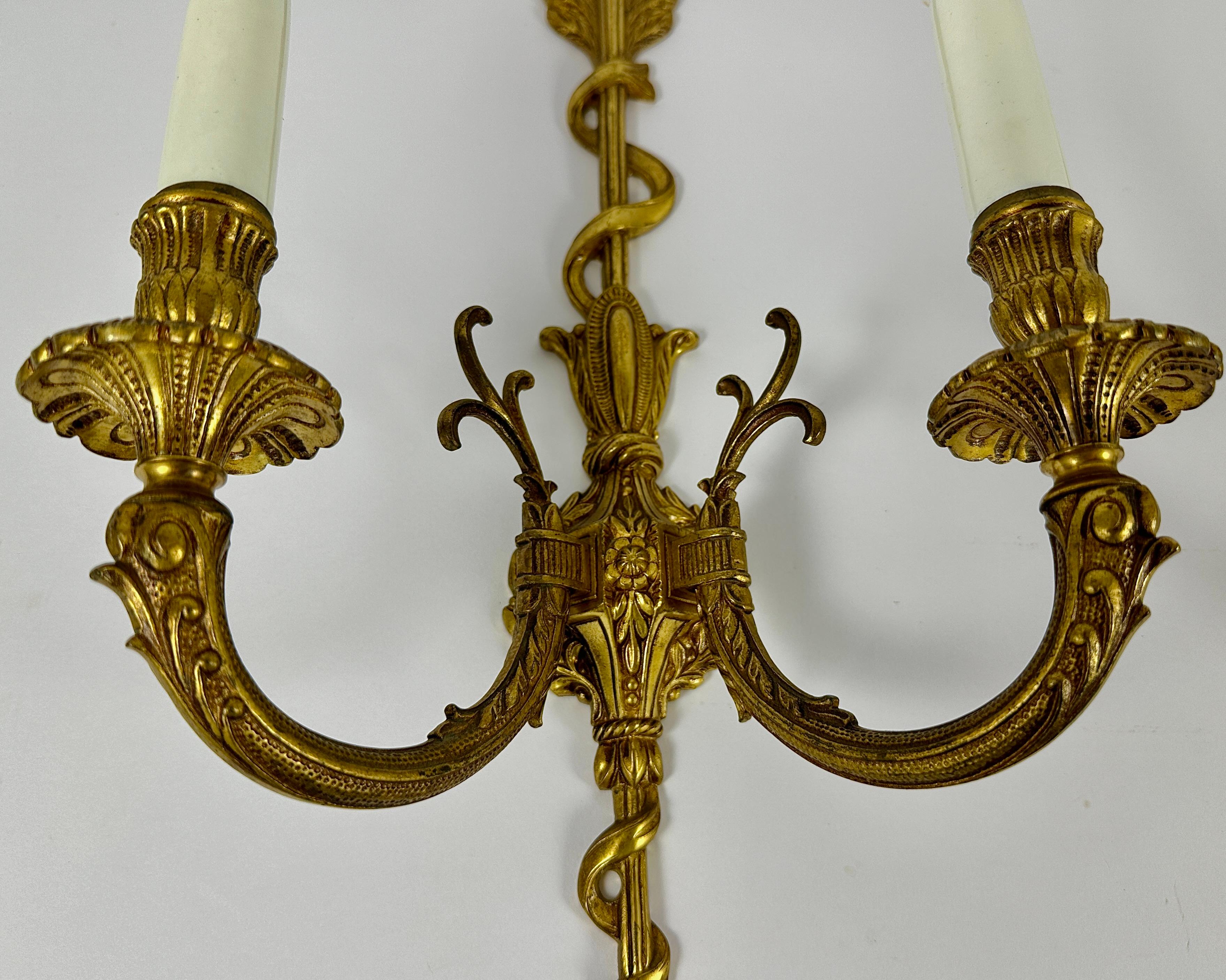Pareja Vintage de Apliques de Bronce Art Decó 