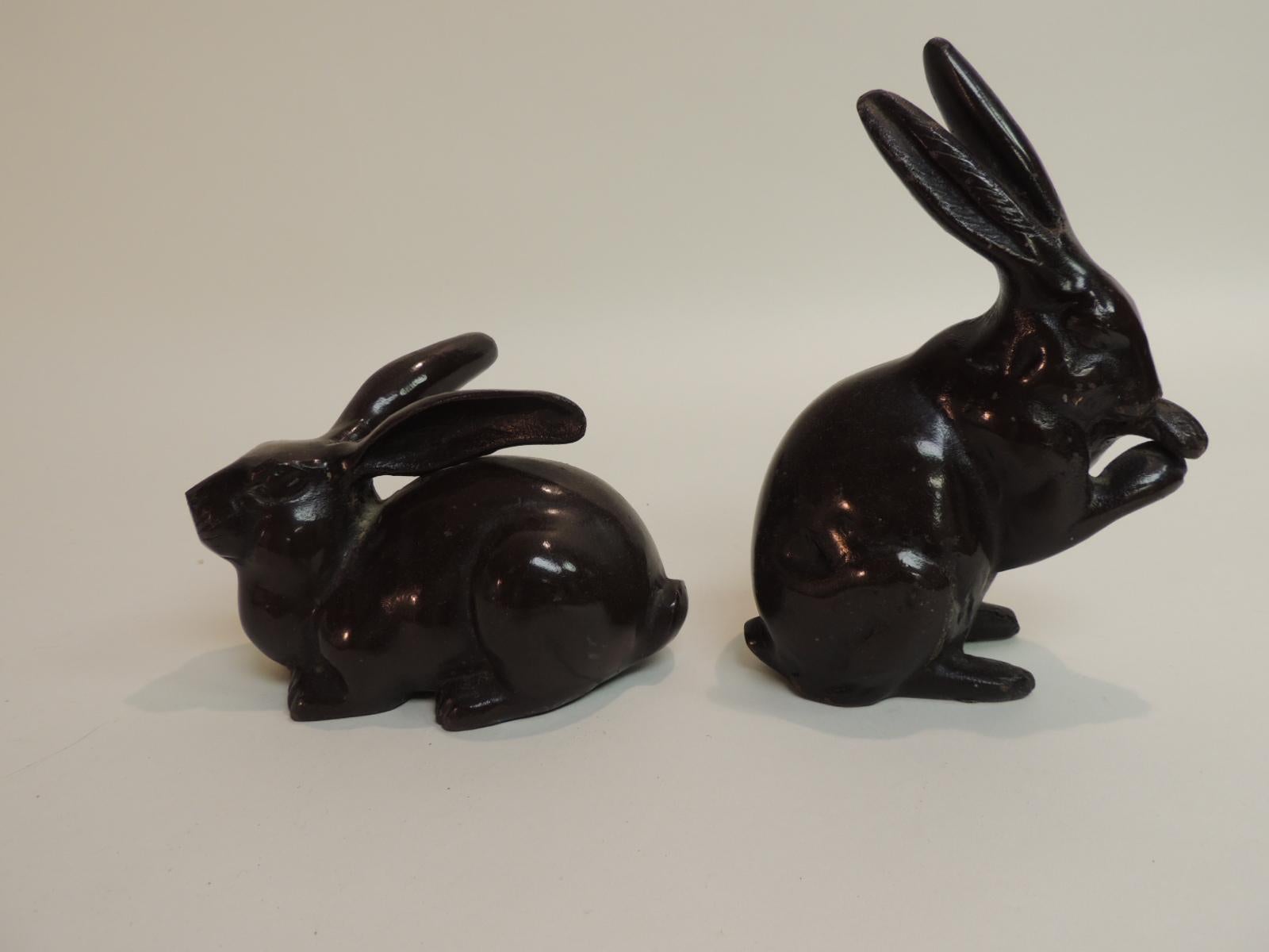 Vintage pair of brown metal rabbits. Solid pair of brass painted glossy brown rabbits.
Measure: Down 7 x 3 x 4
-Standing 3 x 7 x 6.