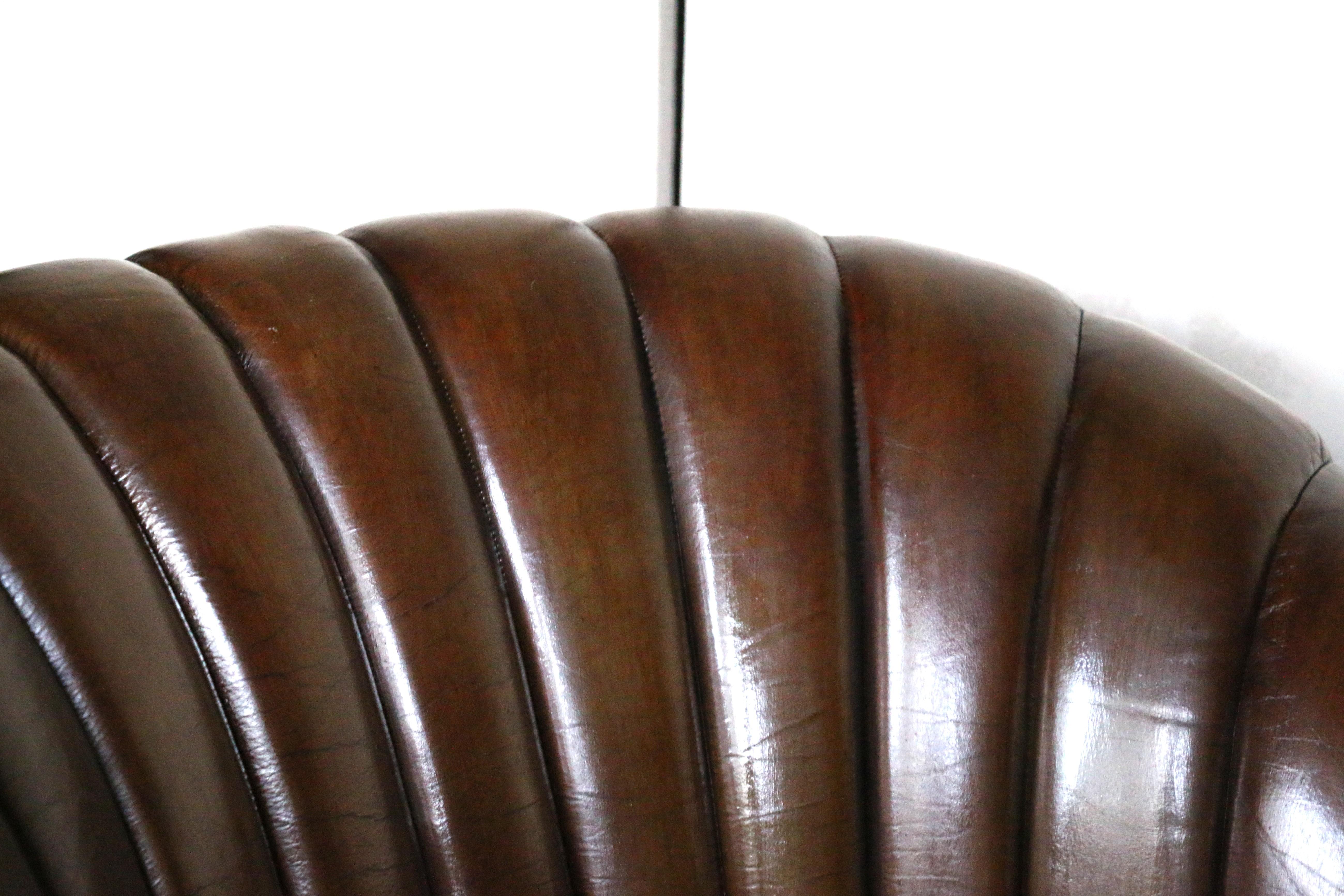 Vintage Pair of Brown Leather Channel-Tufted Club Chairs — Martin/Brattrud, 1987 en vente 3
