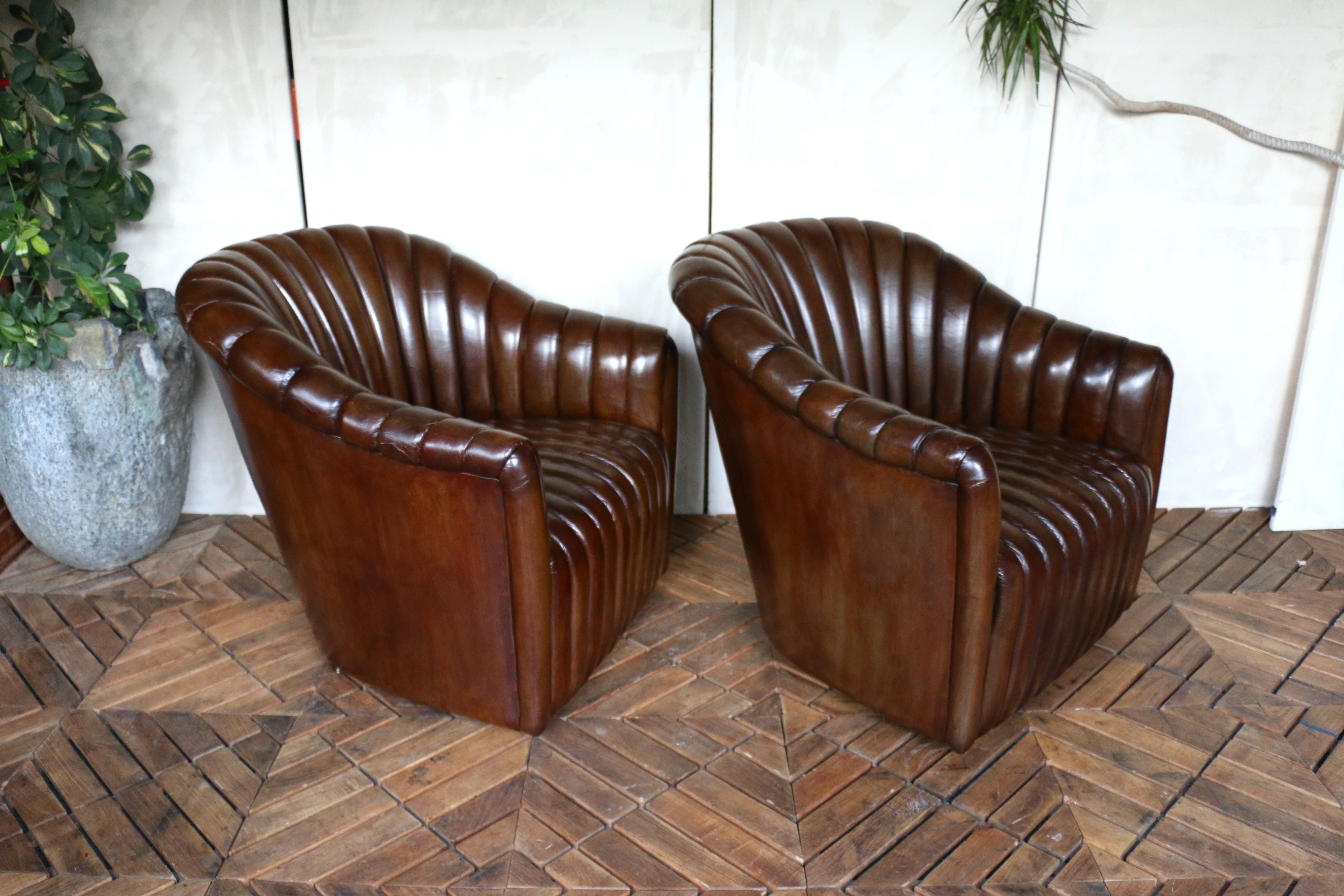 Vintage Pair of Brown Leather Channel-Tufted Club Chairs — Martin/Brattrud, 1987 en vente 7