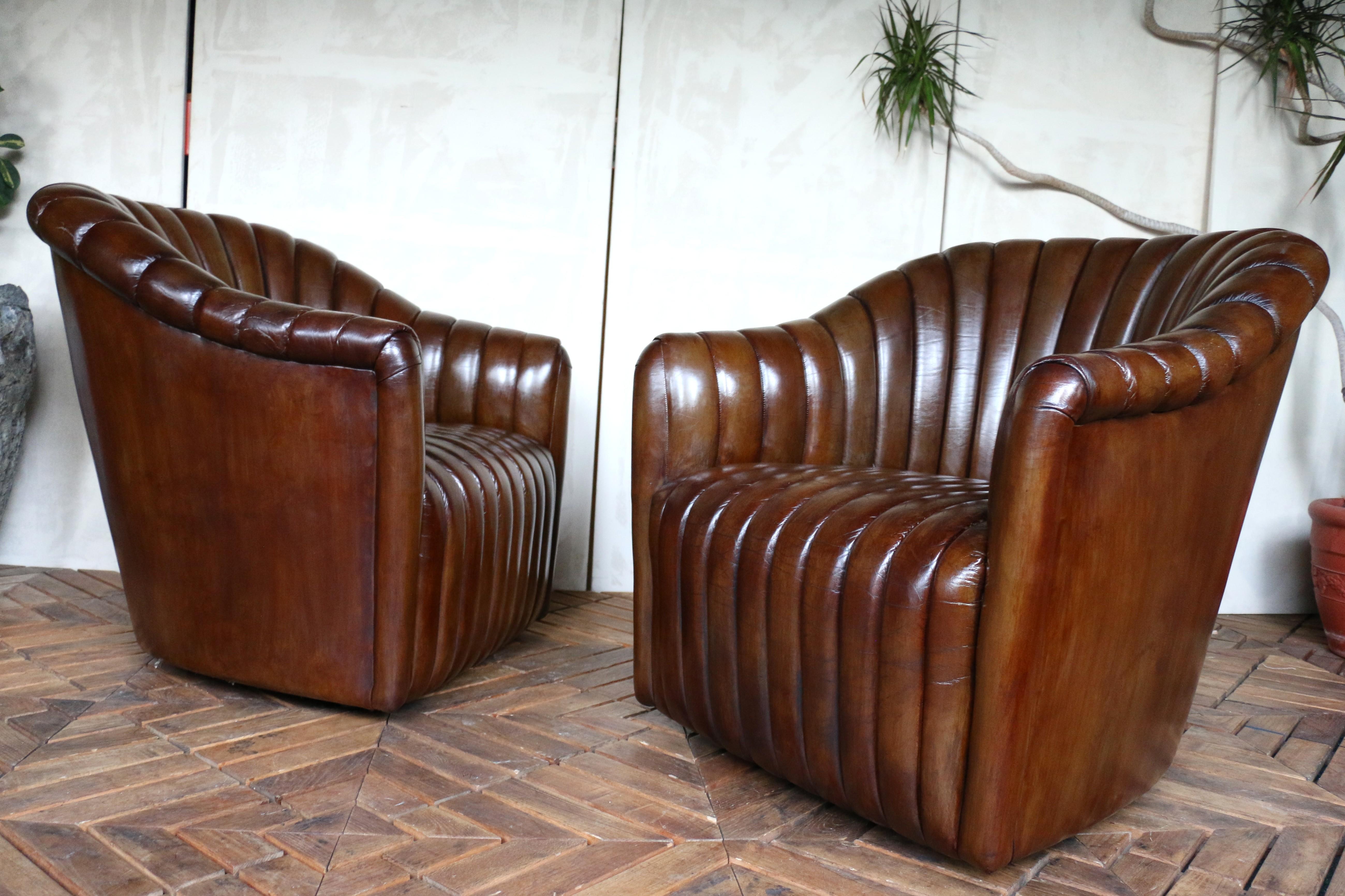 Vintage Pair of Brown Leather Channel-Tufted Club Chairs — Martin/Brattrud, 1987 en vente 8