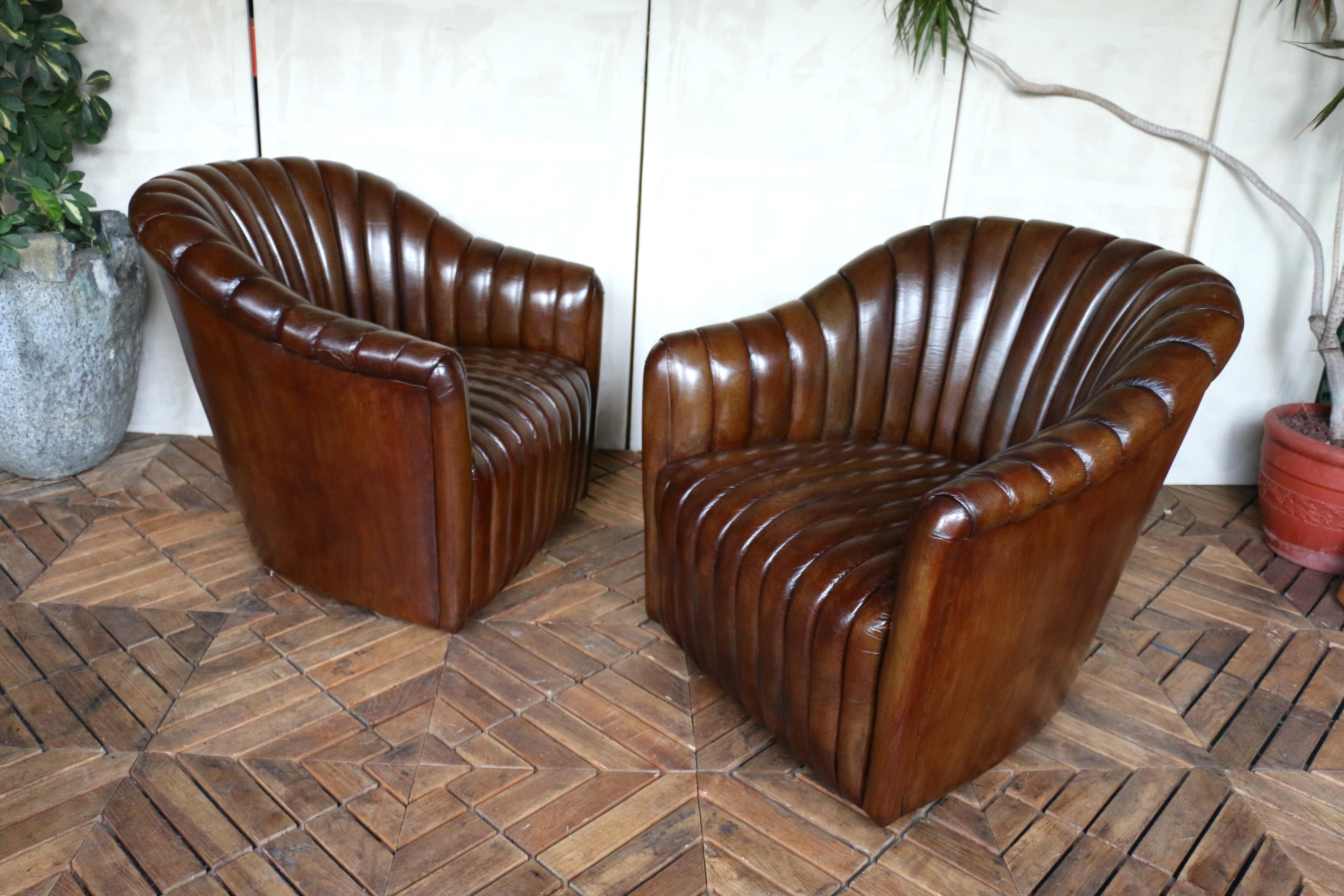 Vintage Pair of Brown Leather Channel-Tufted Club Chairs — Martin/Brattrud, 1987 en vente 9