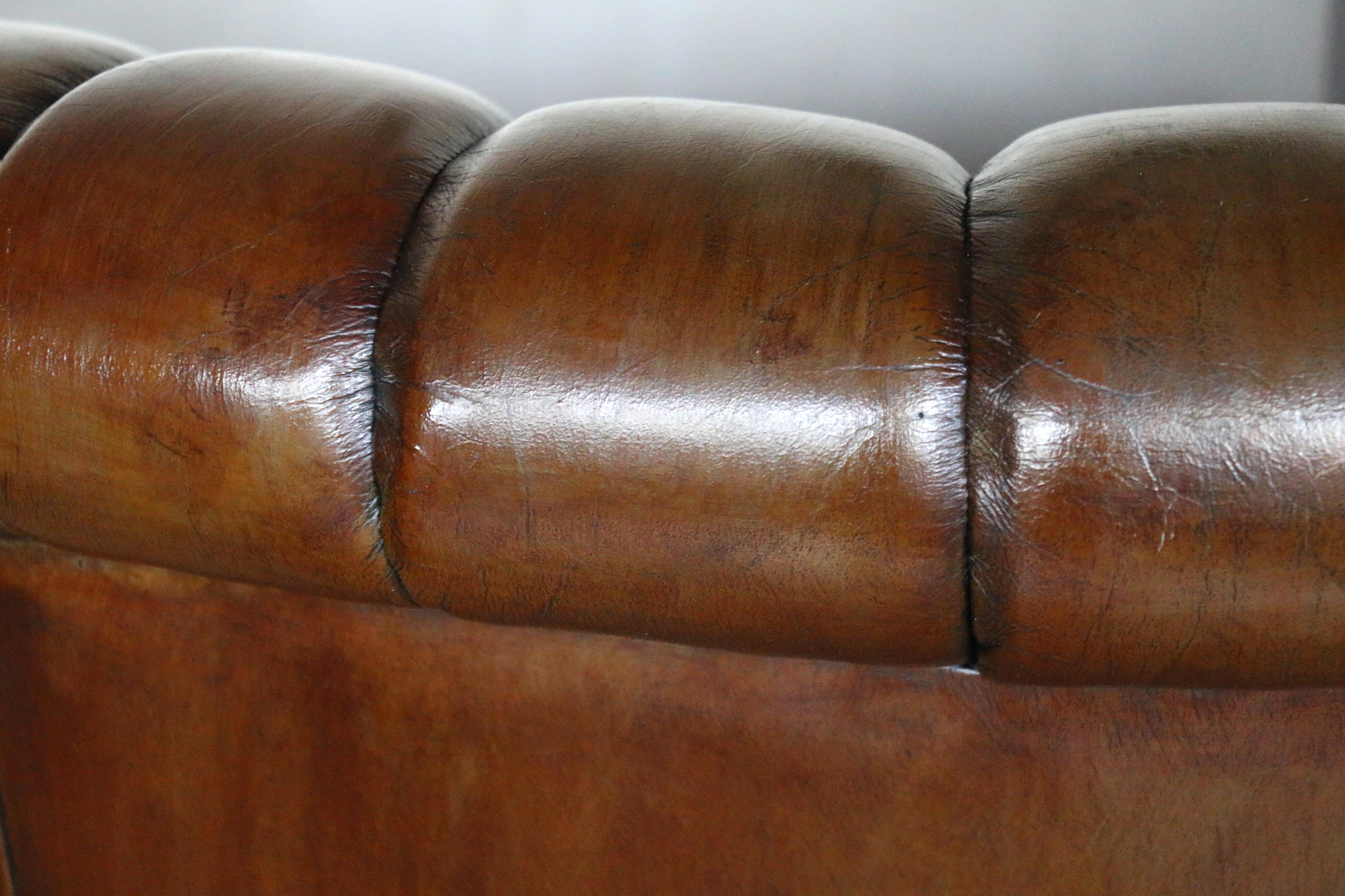 Vintage Pair of Brown Leather Channel-Tufted Club Chairs — Martin/Brattrud, 1987 en vente 1
