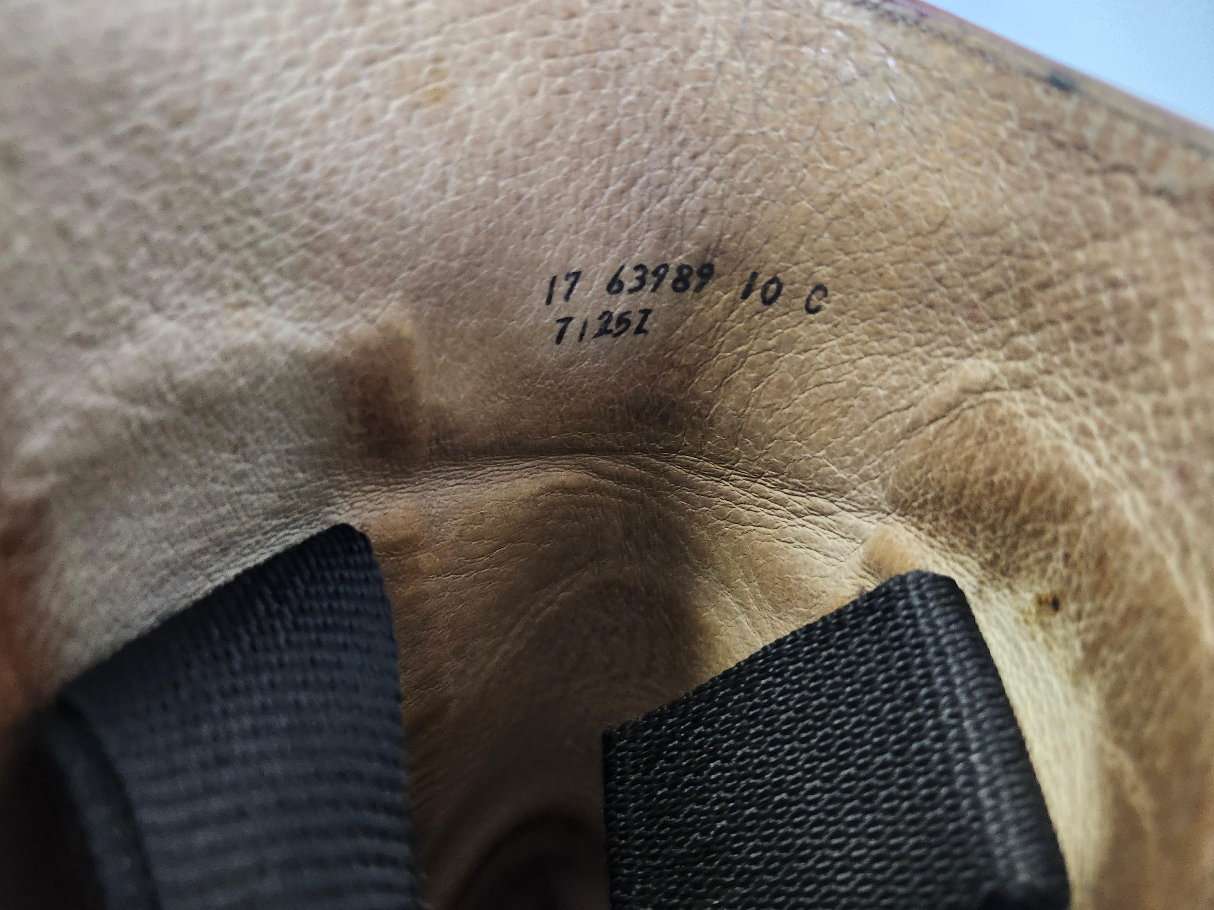 Paire de bottes d'équitation en cuir Brown Taille 10C en vente 4