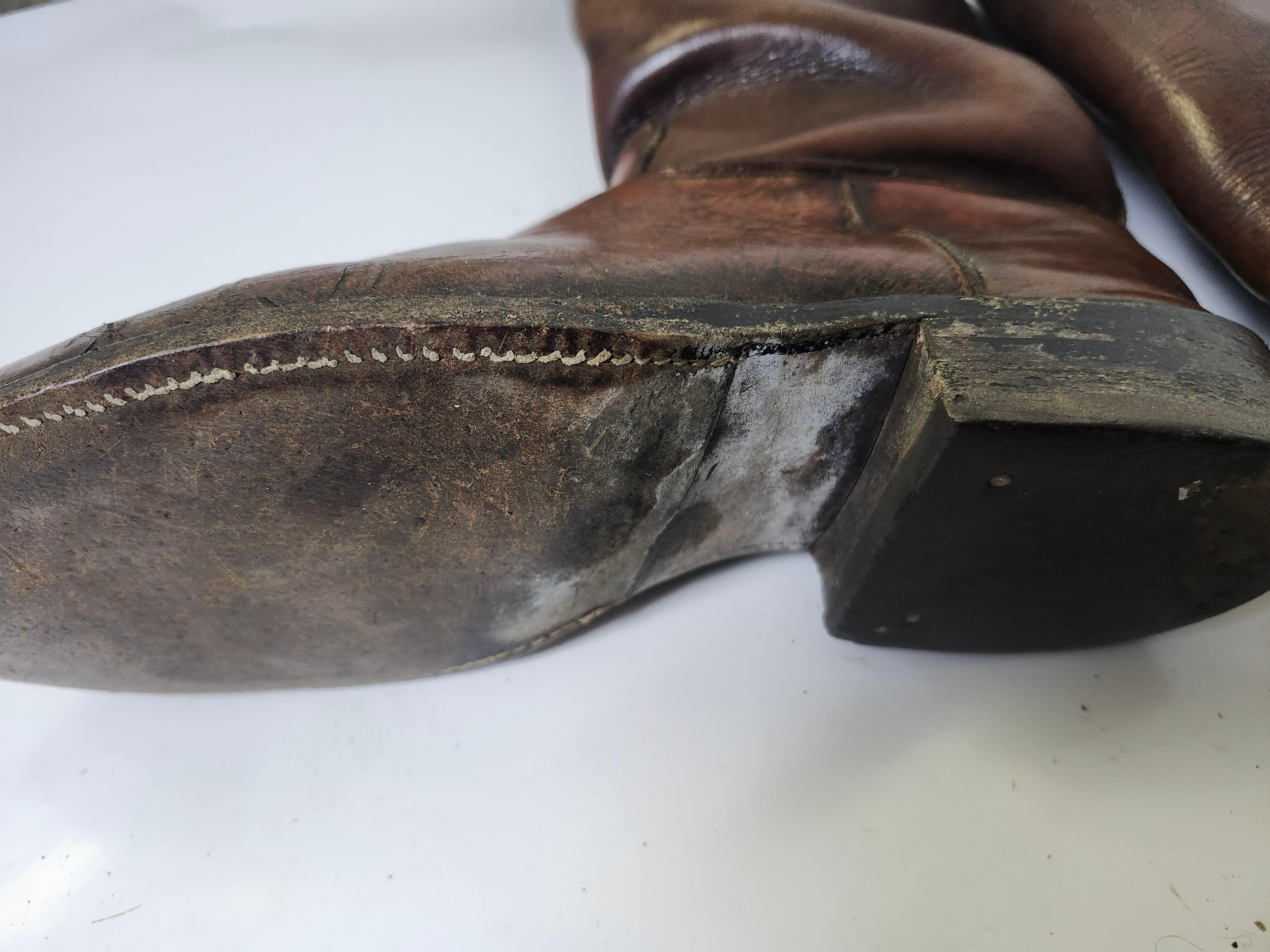 Cuir Paire de bottes d'équitation en cuir Brown Taille 10C en vente