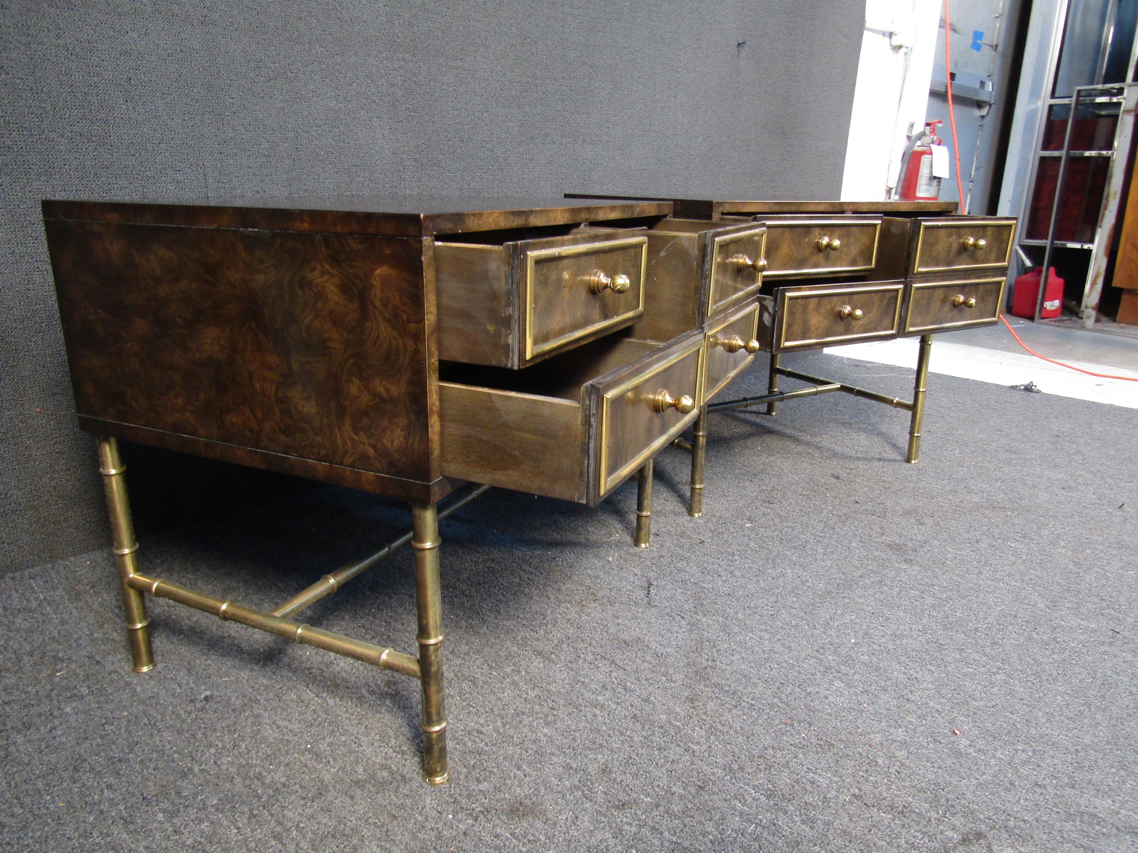 Vintage Pair of Burl and Brass Night Stands by Mastercraft For Sale 1